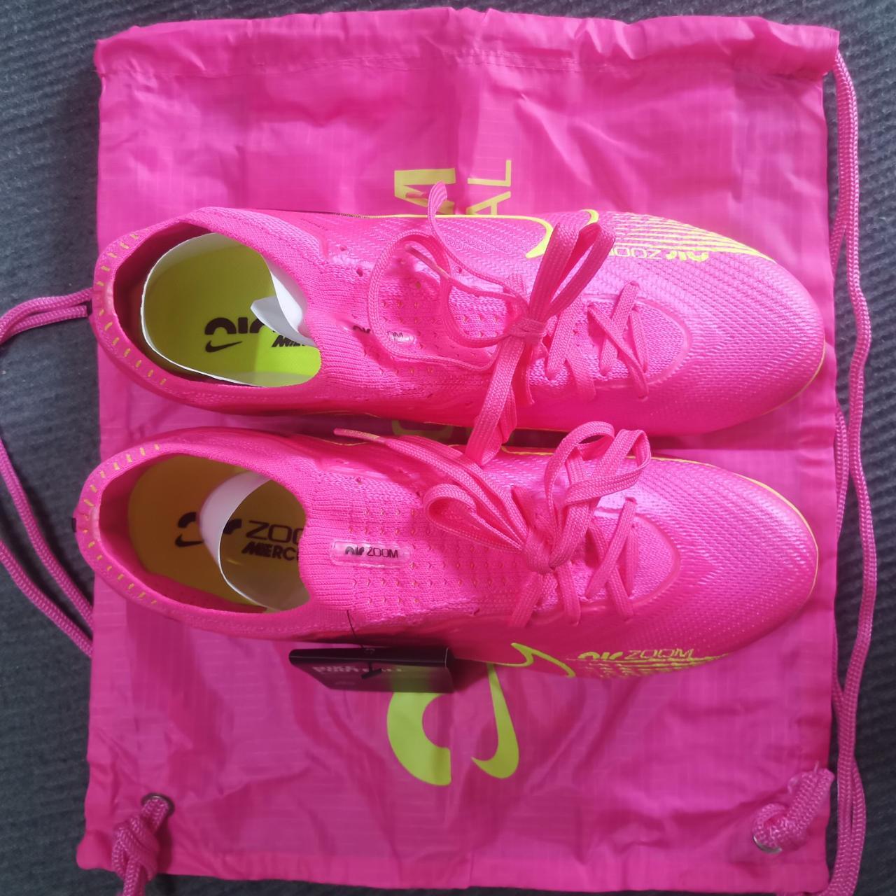 mercurial soccer cleats pink