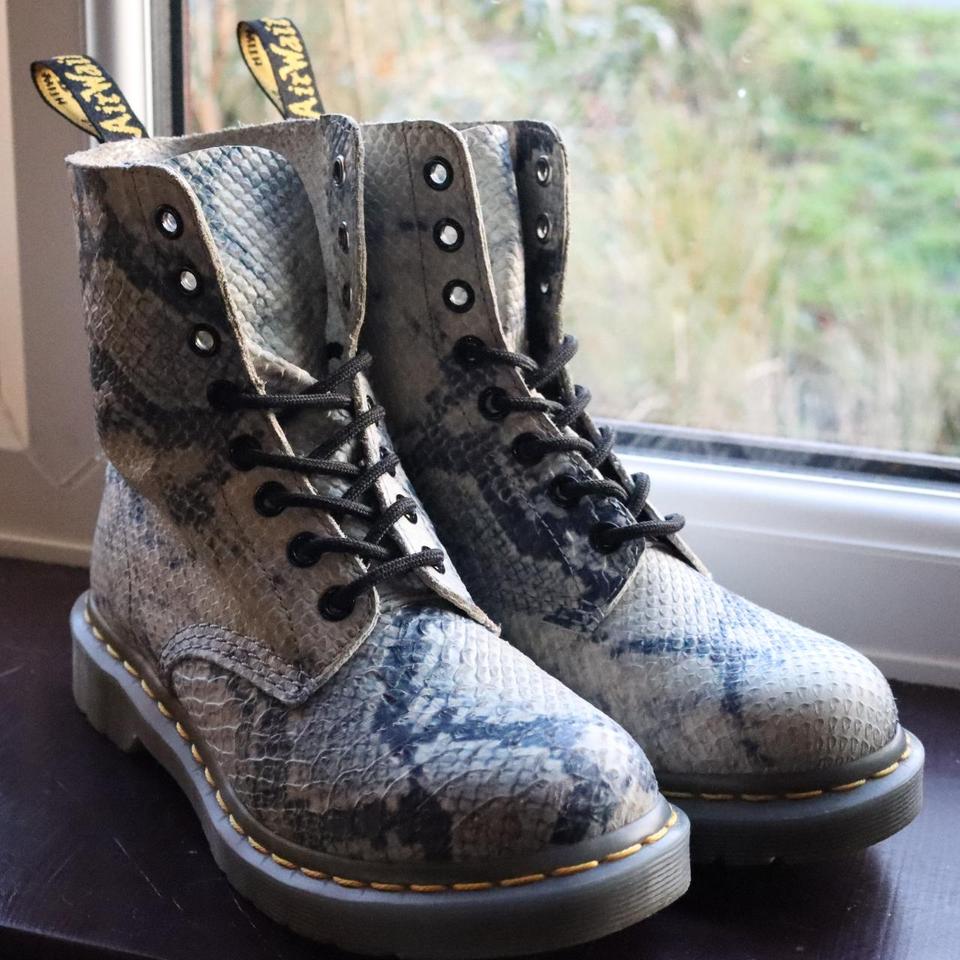 Dr martens shop pascal snake