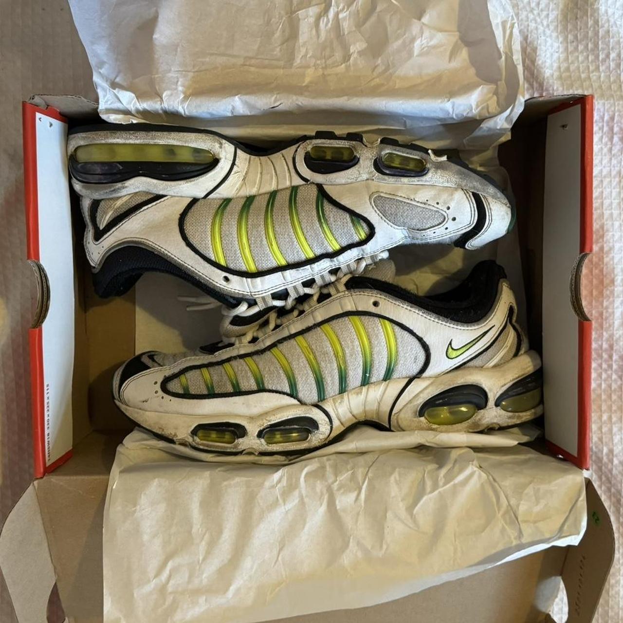 harga nike air max tailwind iv orange