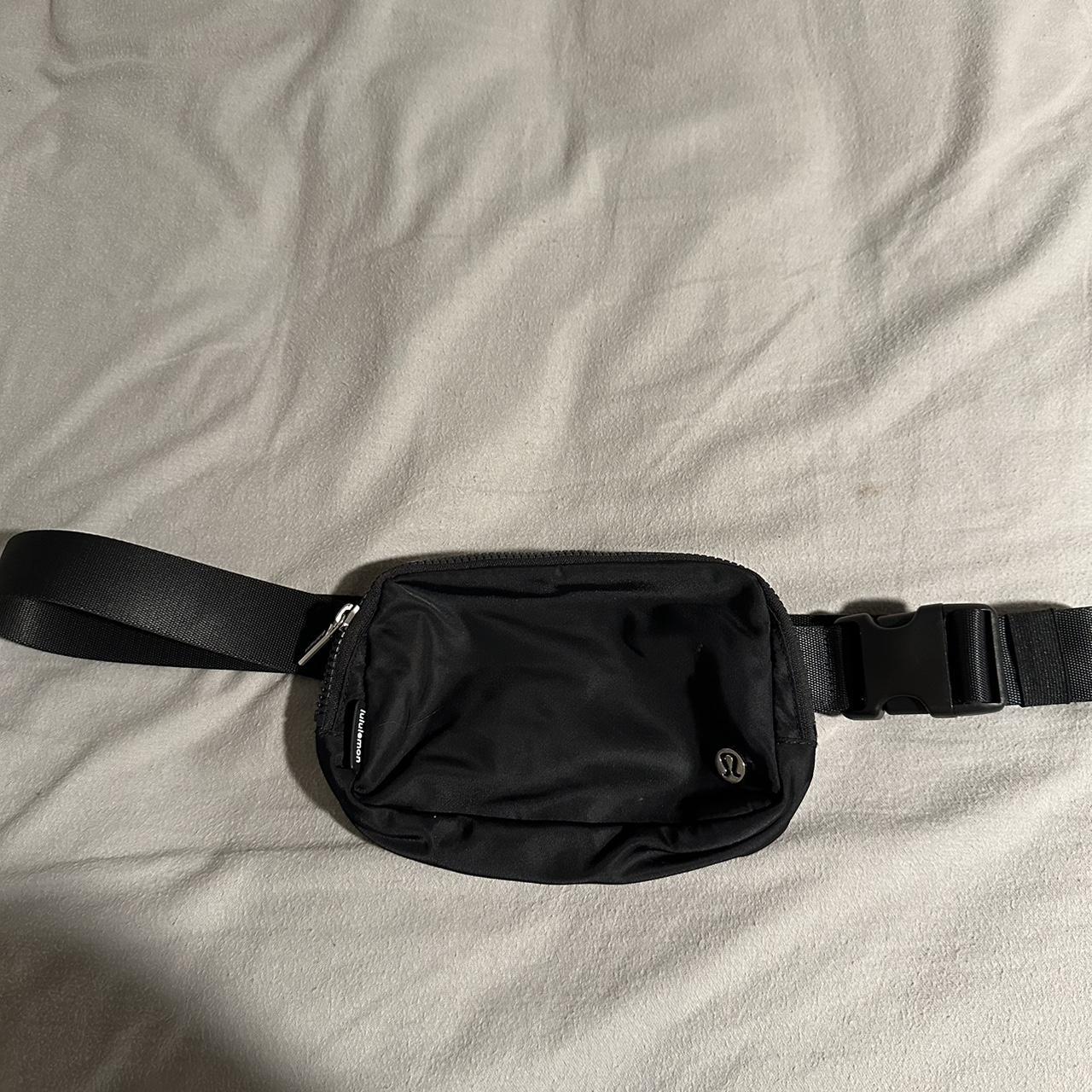 black lululemon fanny pack worm couple times. good... - Depop