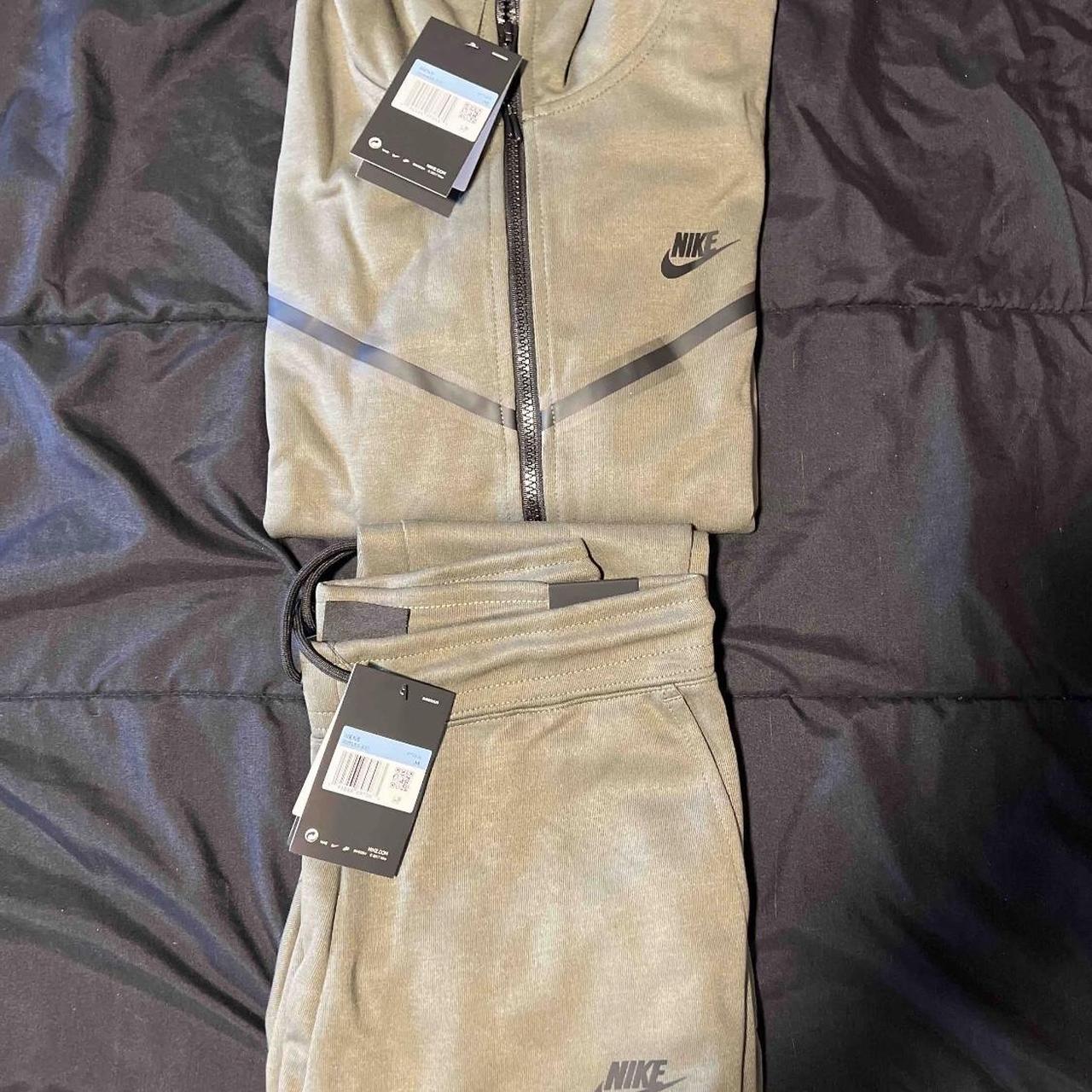 kohls nike tech fleece