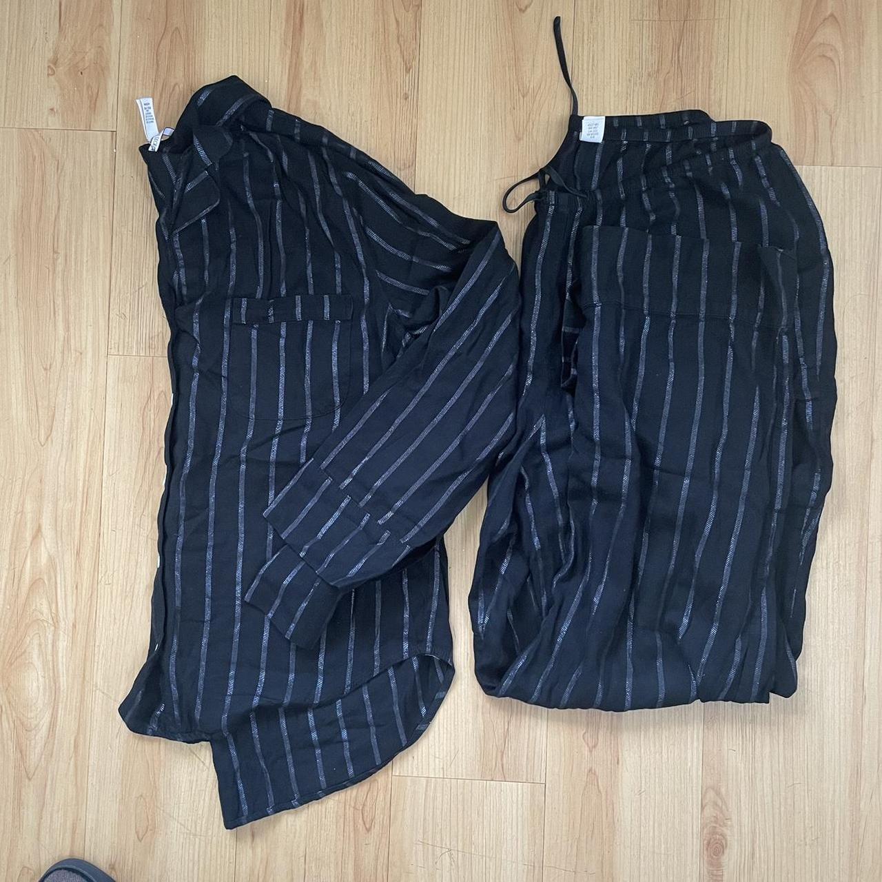 Victoria's secret pajamas set Size : M Good Condition - Depop