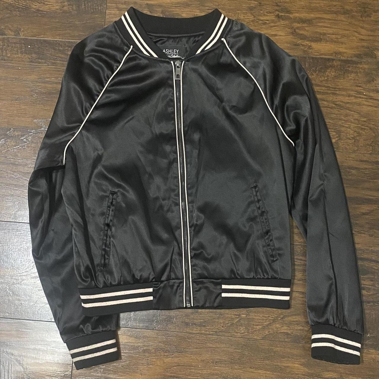 Cute black outlet bomber jacket