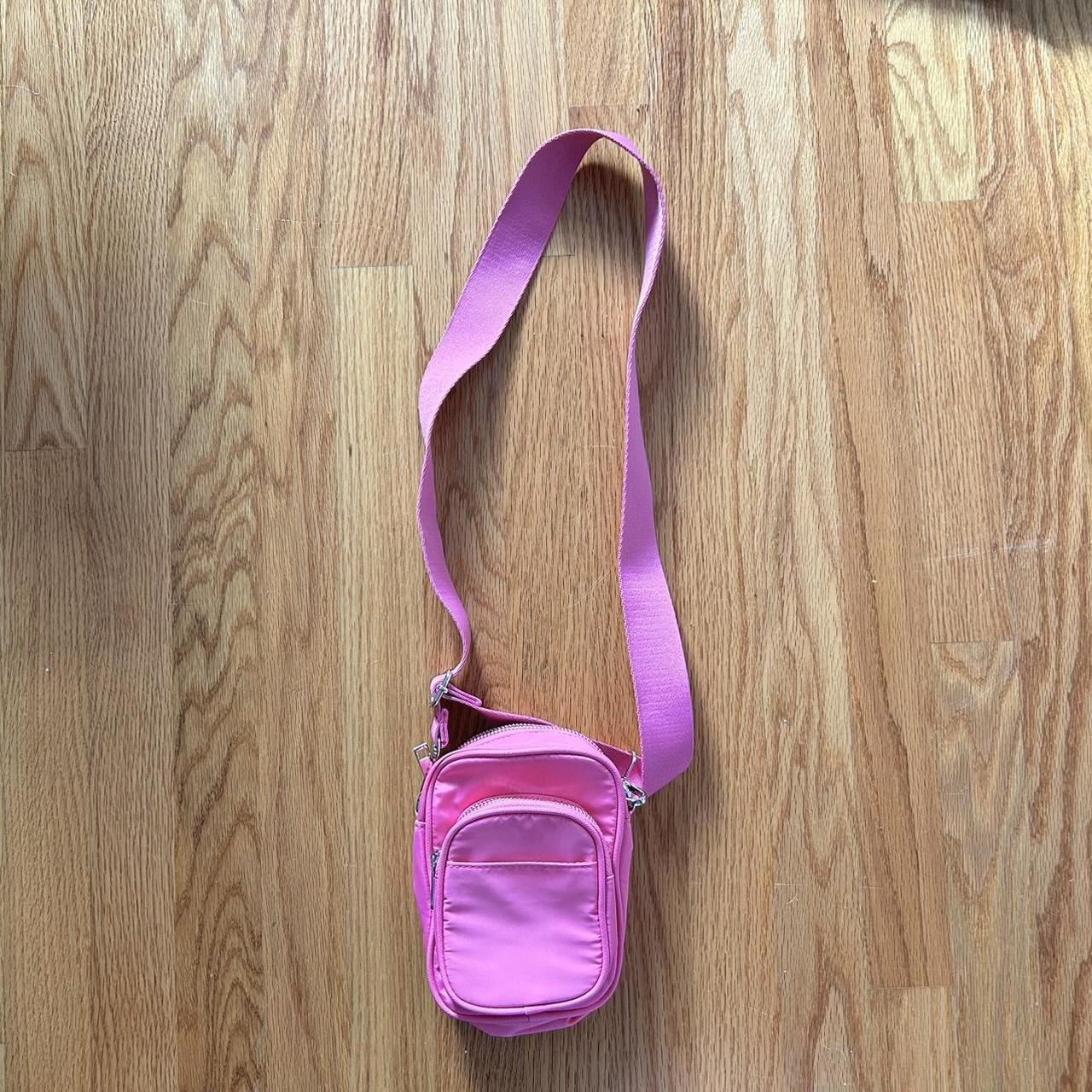 cotton on cross body bag with 3 pockets ! very... Depop