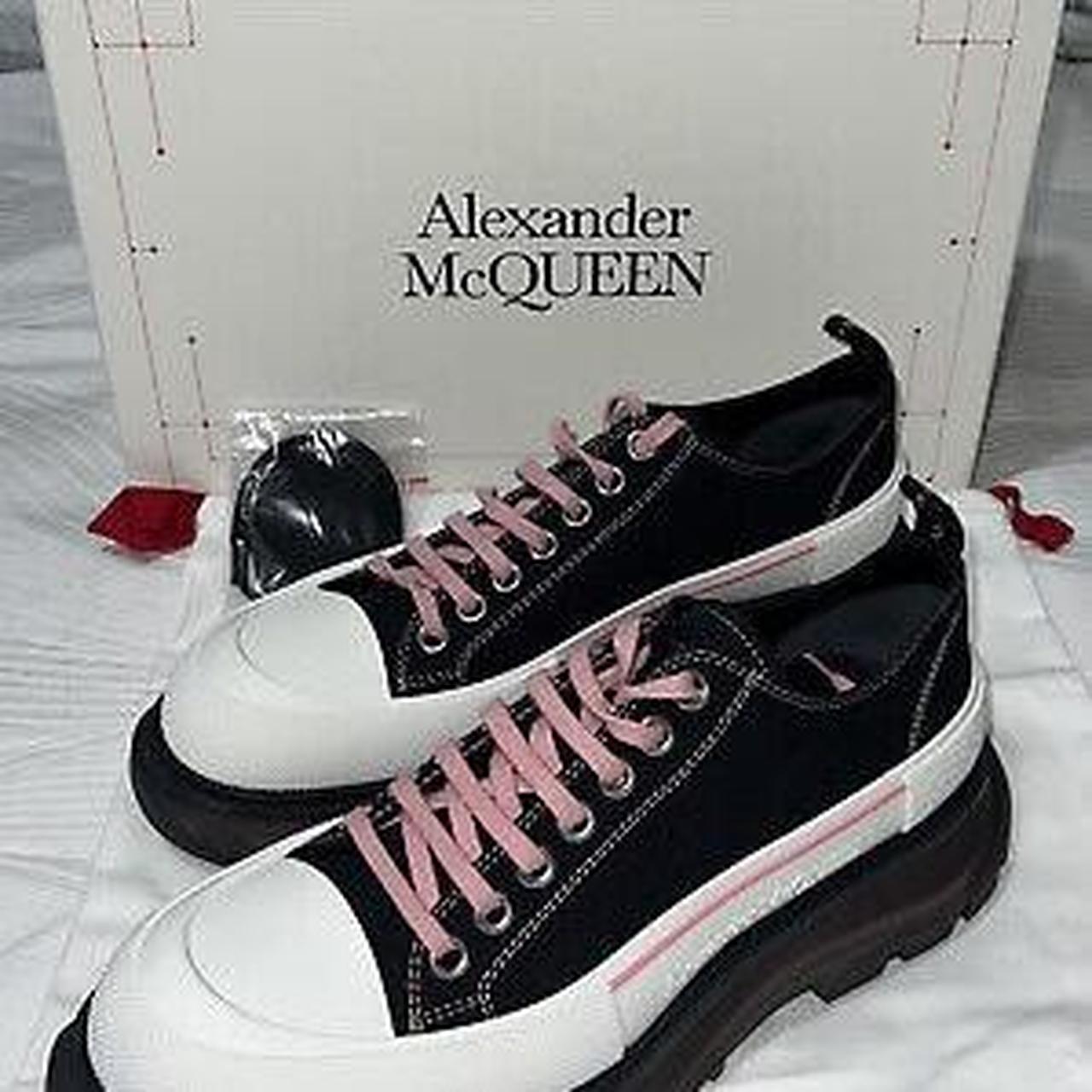 Men's pink discount alexander mcqueen sneakers