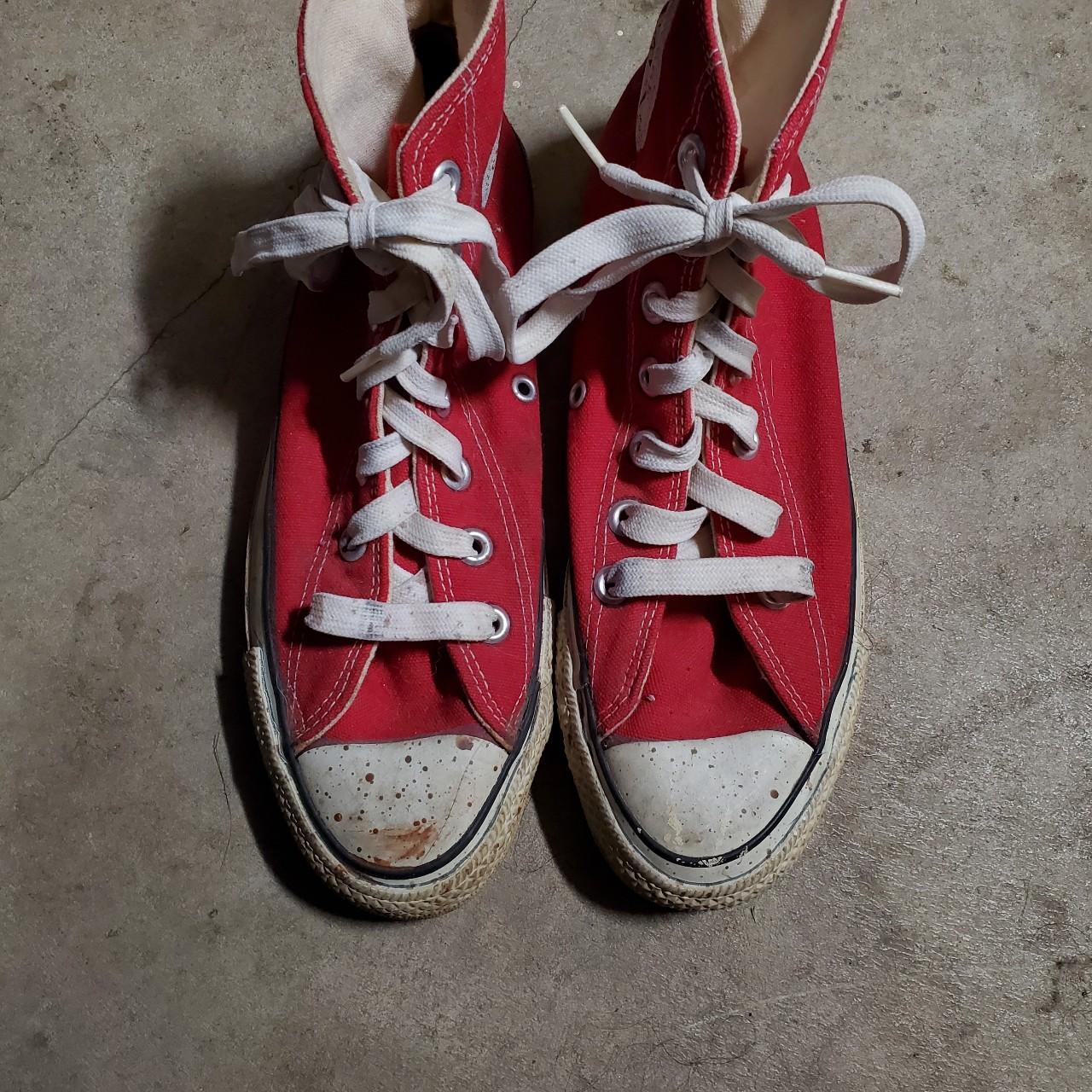 Old red outlet converse