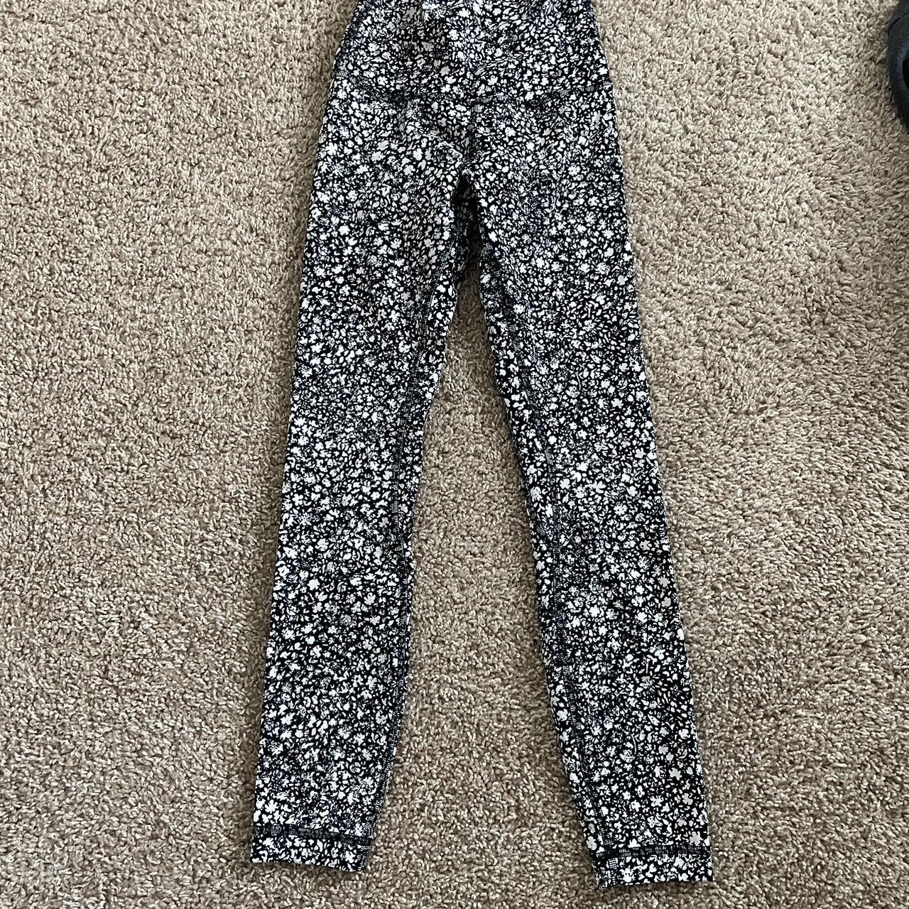 Lululemon leggings-size-0 - Depop