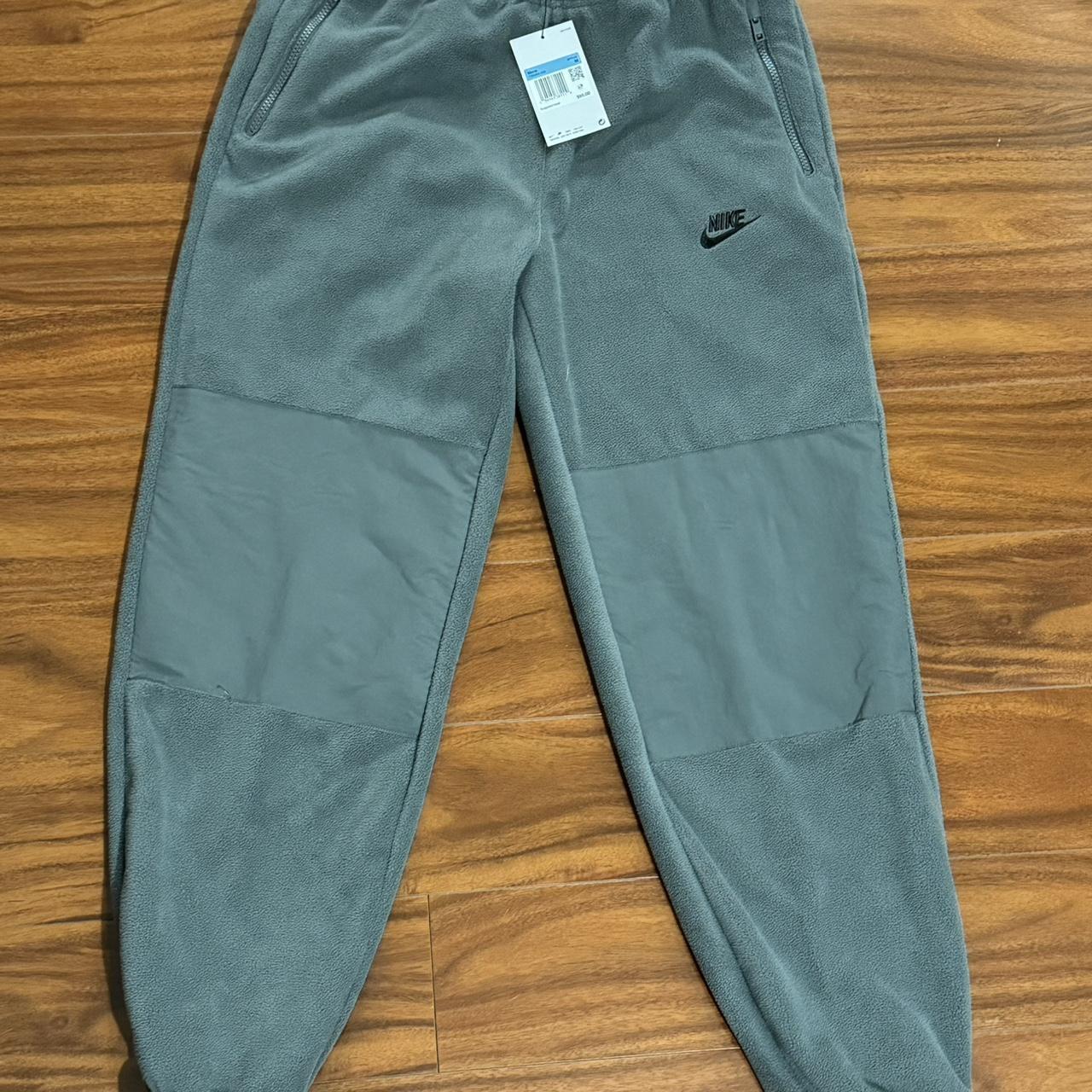 Brand new men s Nike fuzzy sweatpants tapered leg