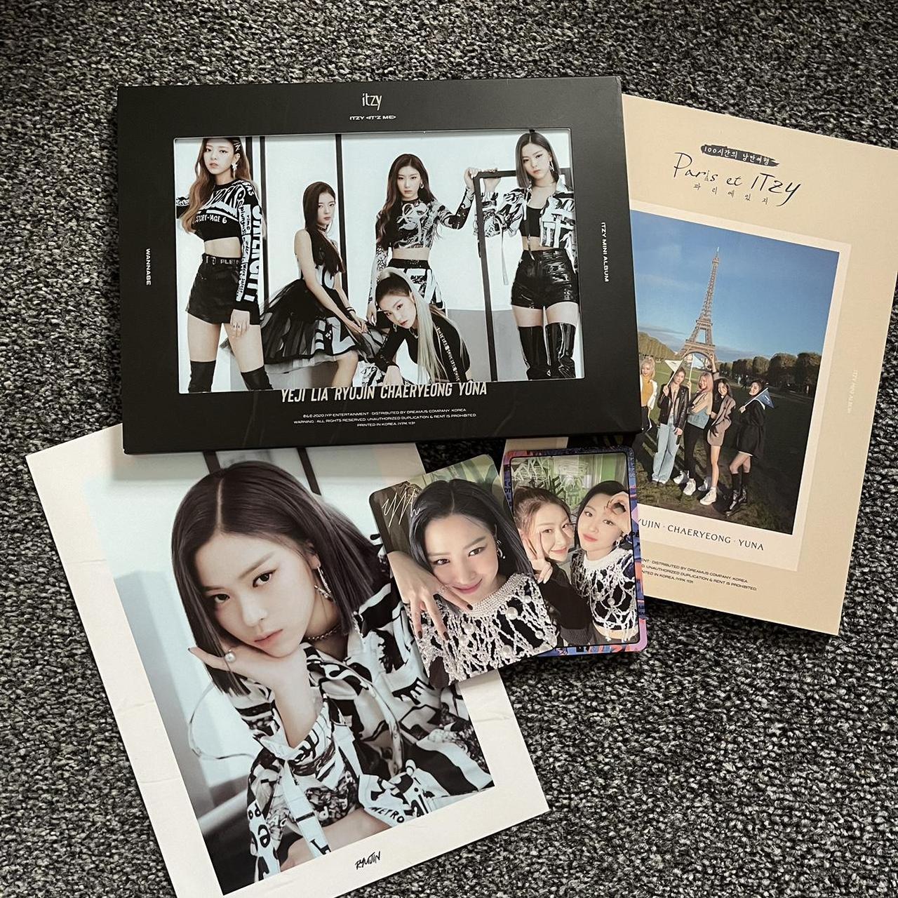 Kpop itzy signed ryujin 2024 it'z me album