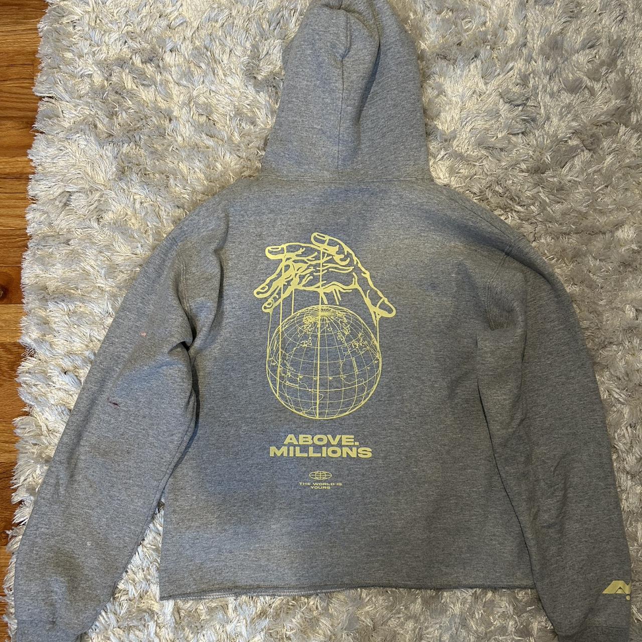 item listed by ayminhf