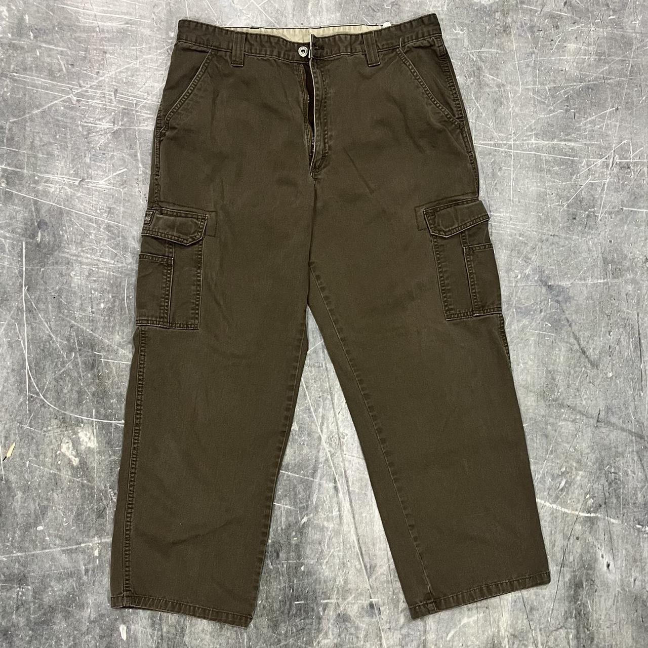 Wrangler Cargo Pants (36x30) Great - Depop