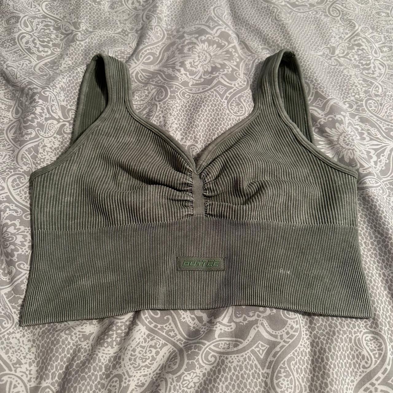 Bo+Tee green sports bra size small barely worn great - Depop