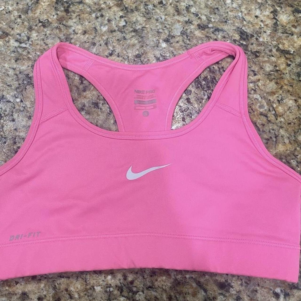 womens pink nike sports bra
