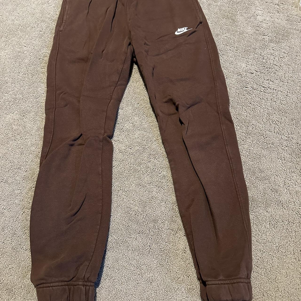brown nike joggers mens