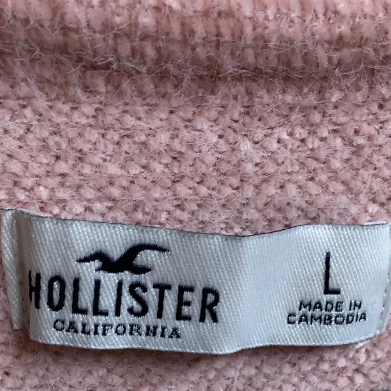 Hollister Coral Pink Fuzzy V neck Sweater. Slightly - Depop