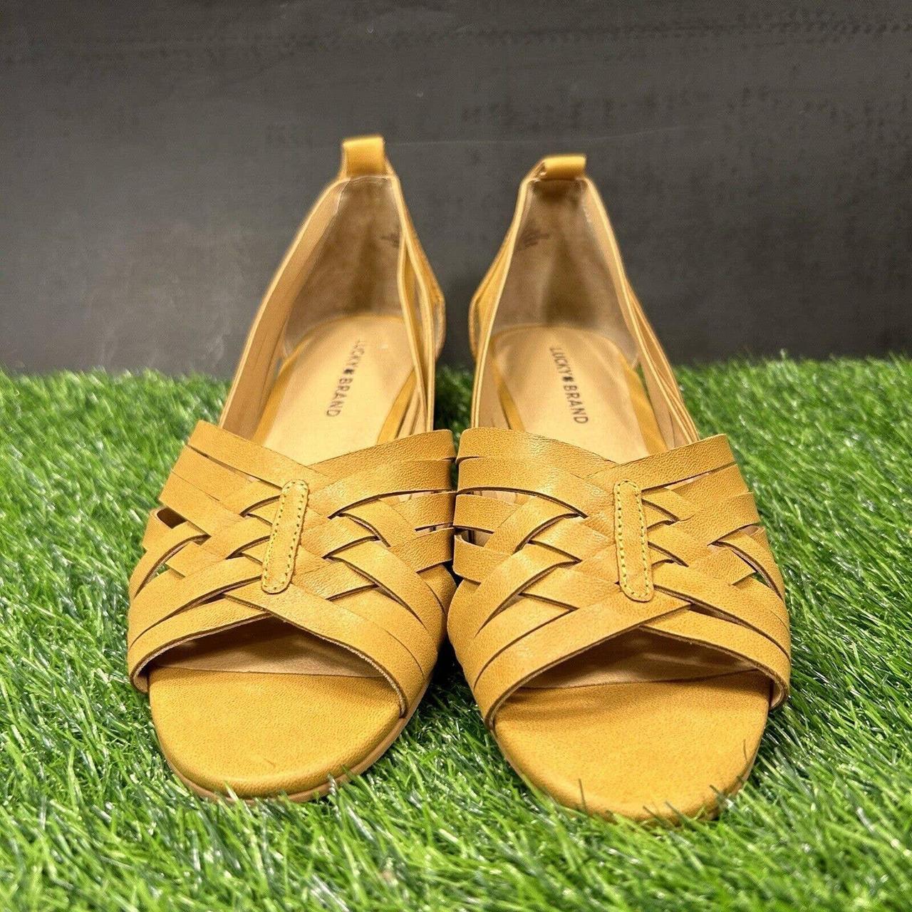 Lucky brand hot sale yellow sandals