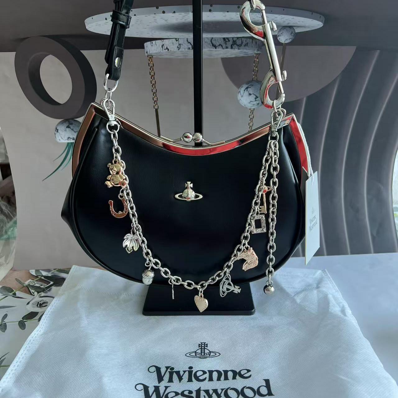 Vivienne westwood-bags - Depop