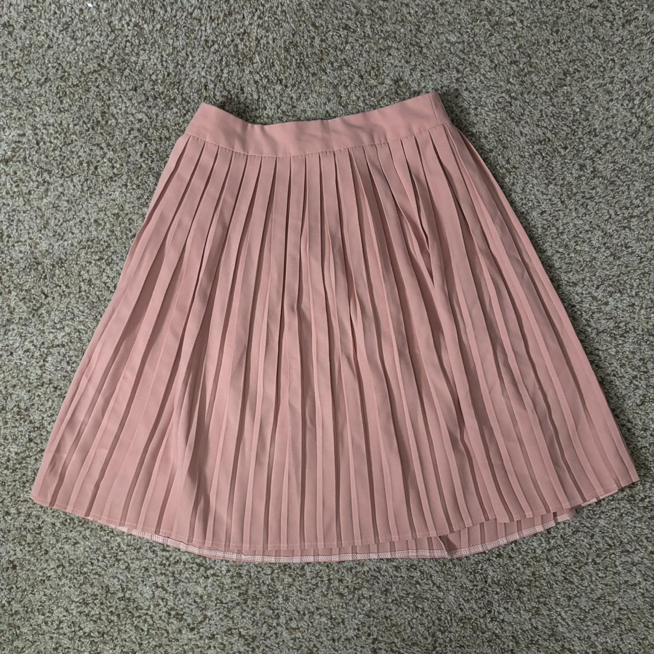 Pink pleated knee length skirt hotsell