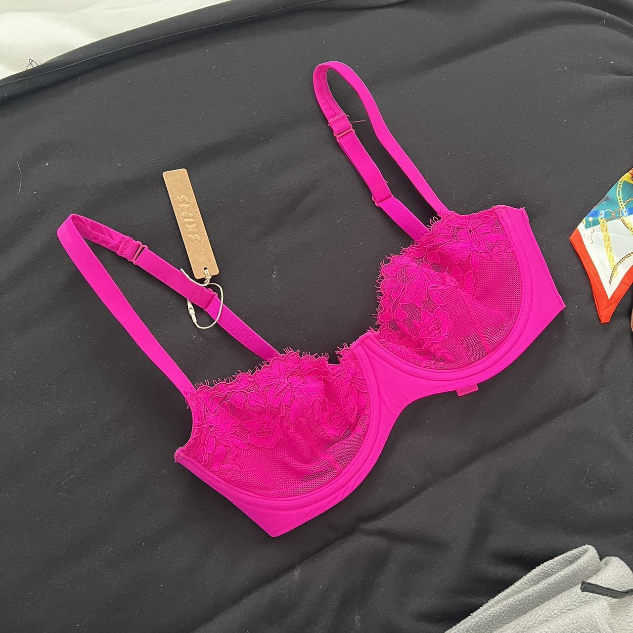 857544 Available •red b cup 34 C cup 34 C cup 36 D - Depop