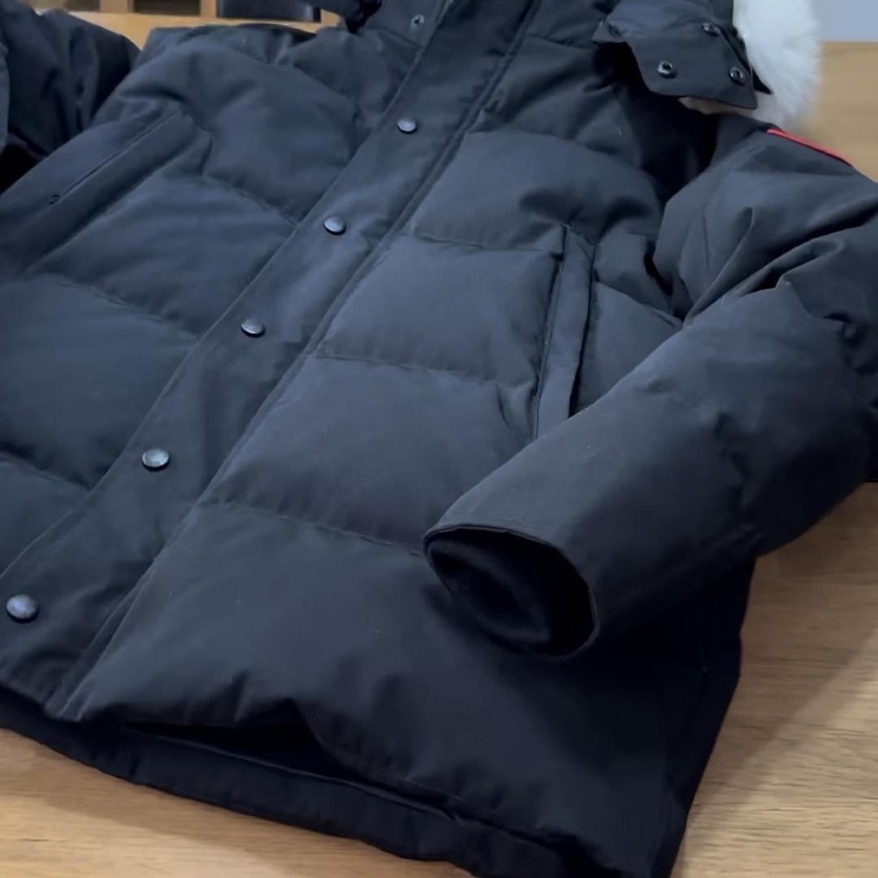 Large used Canada goose jacket - Depop