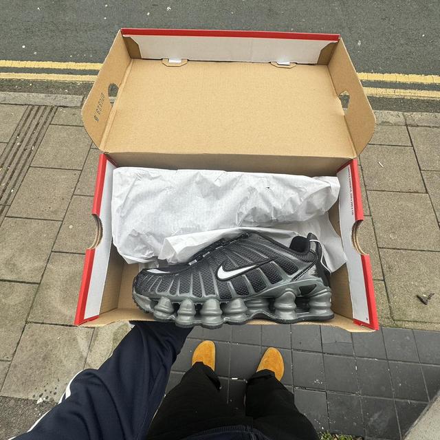 BRAND NEW NIKE SHOX (Silver/Black) UNUSED 10/10 - Depop