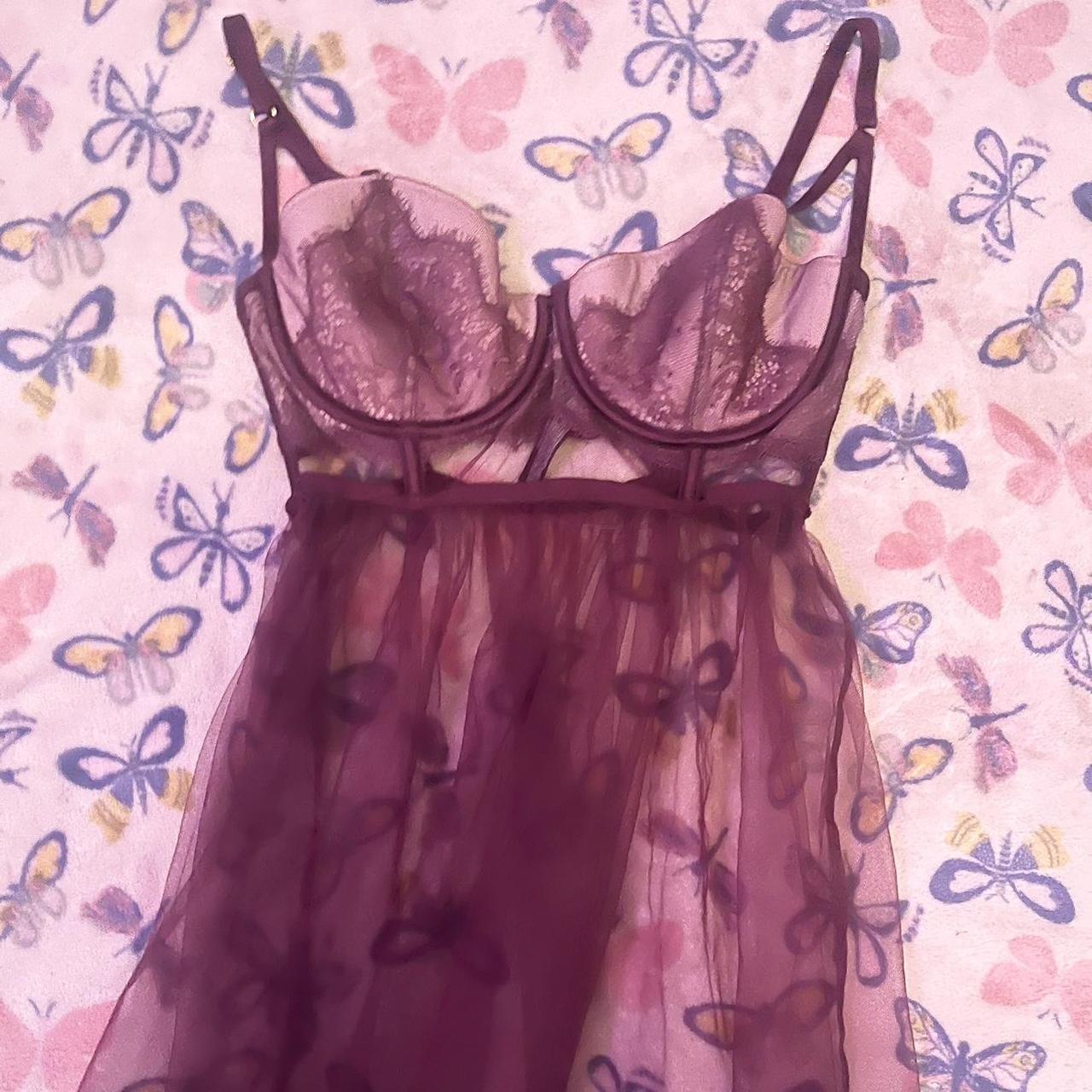 item listed by ang3lpr1ncesss