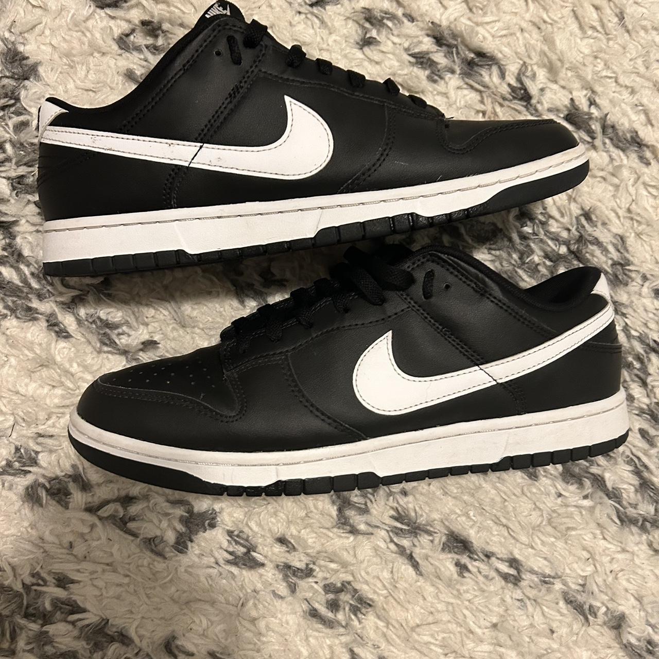 Nike Men's Black and White Trainers (3)