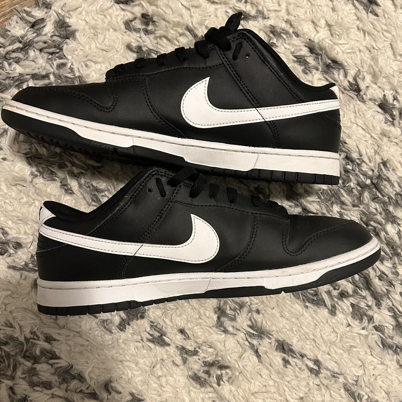 Nike Men's Black and White Trainers (4)