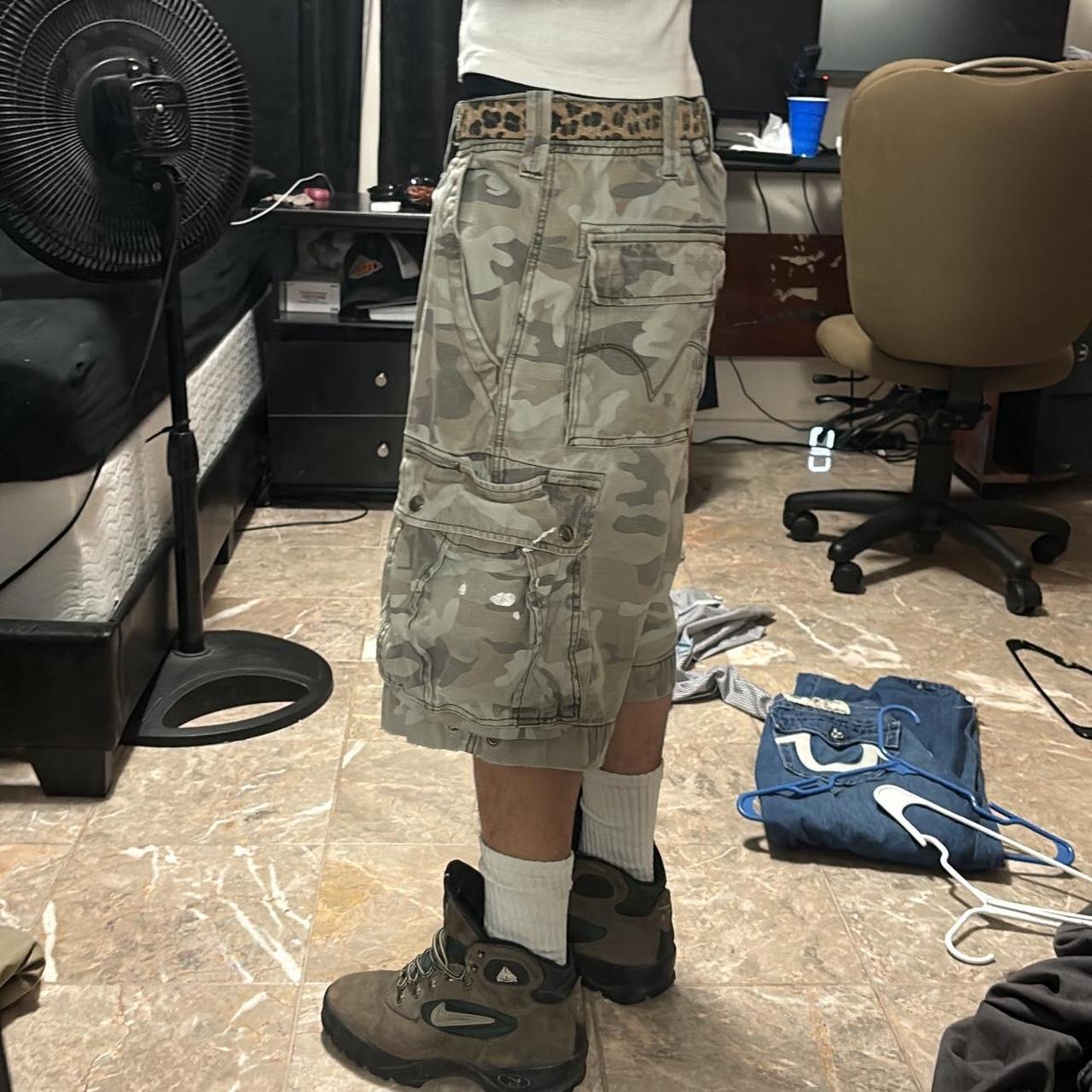 Levi Paint Camo Splatter Shorts Size 32 (Says 33... Depop