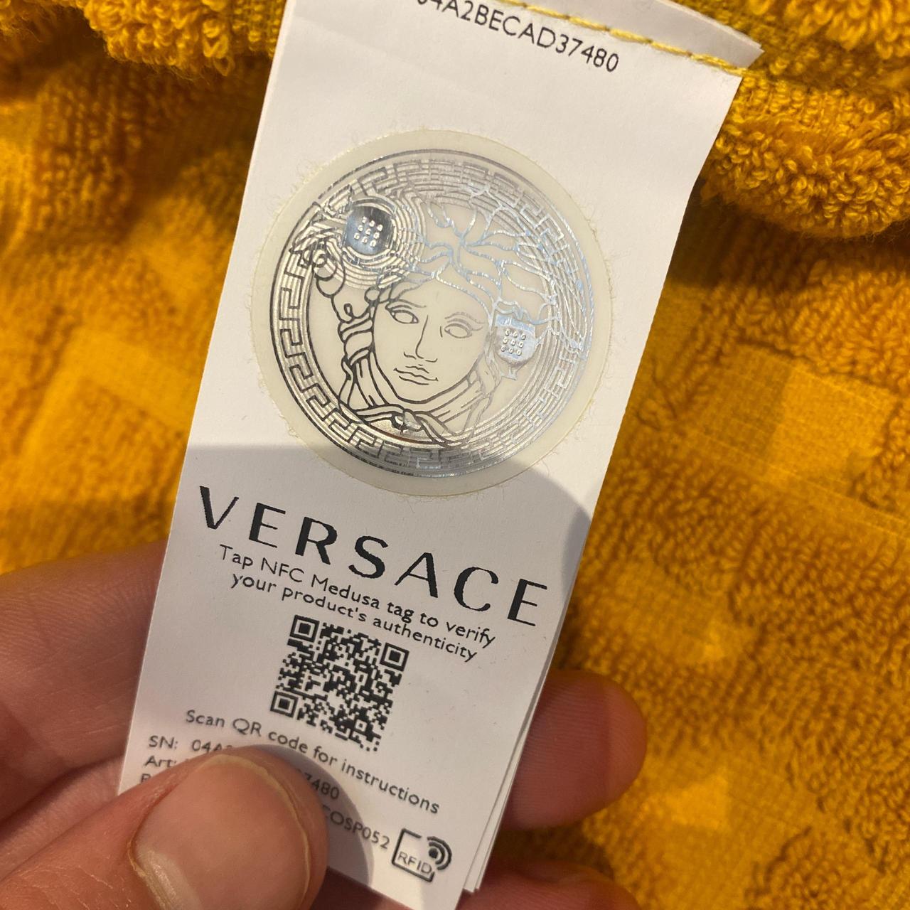 Versace ‘I ♡ BAROQUE’ Dressing Gown/ Bathrobe in... Depop