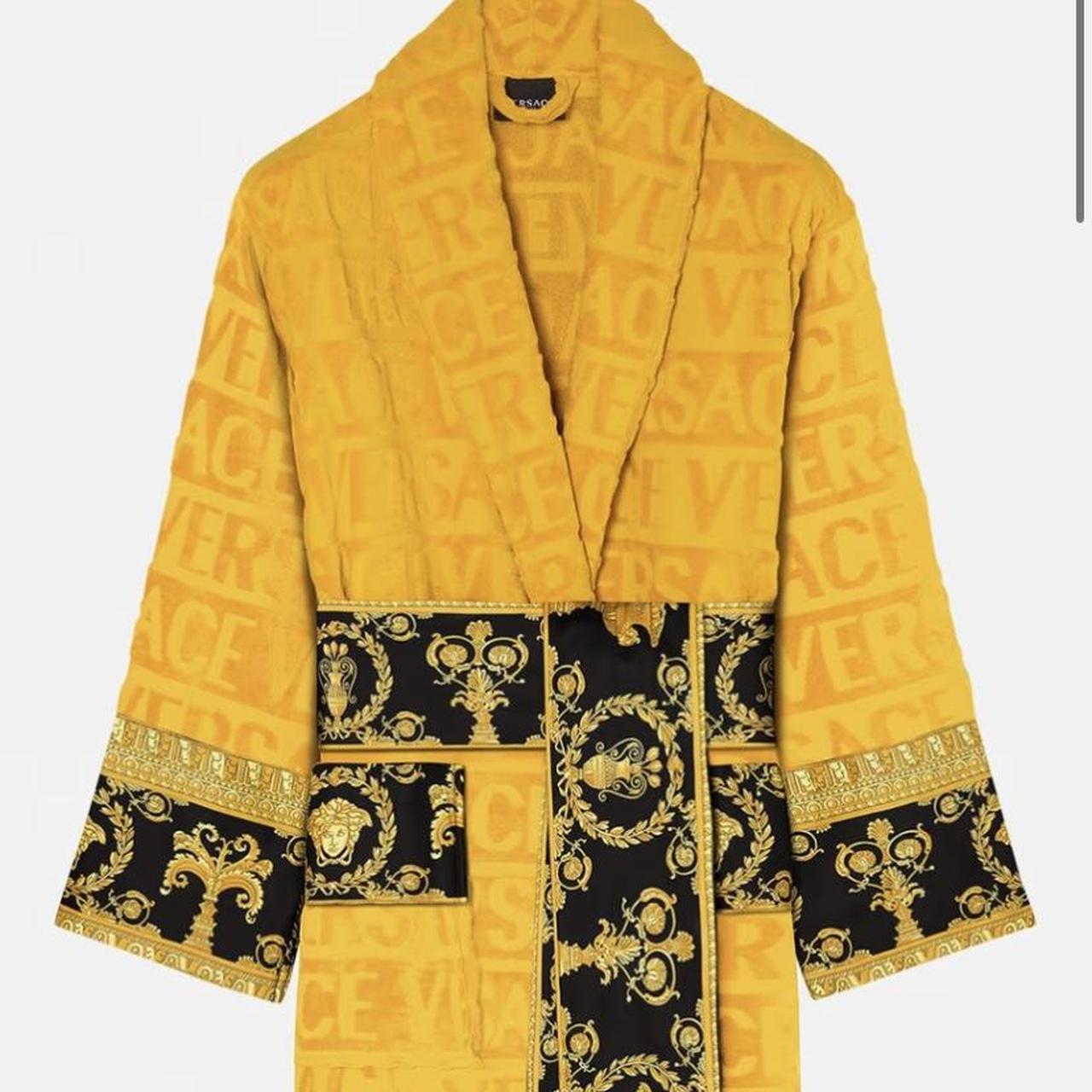 Versace ‘I ♡ BAROQUE’ Dressing Gown/ Bathrobe in... Depop