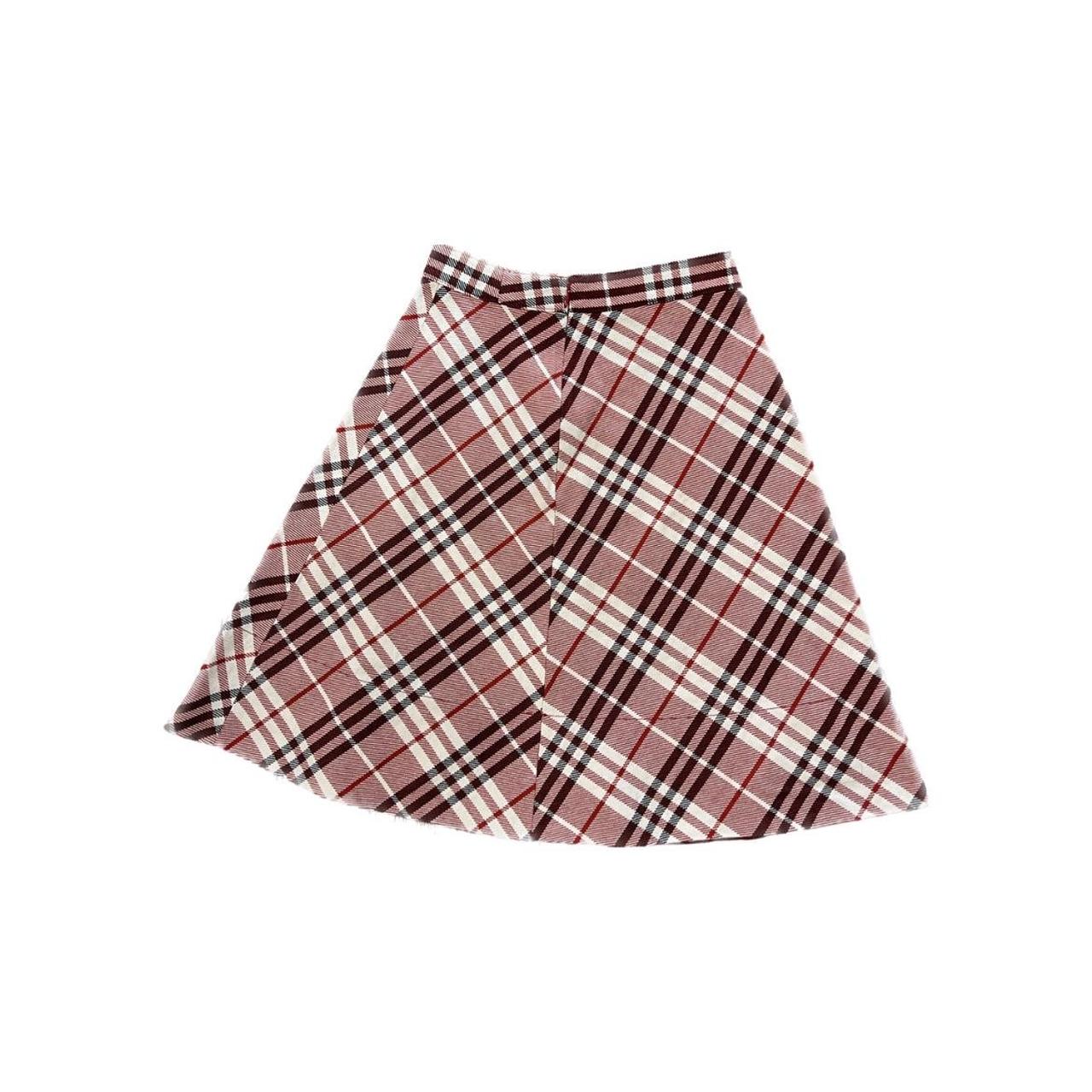 Burberry skirt discount depop