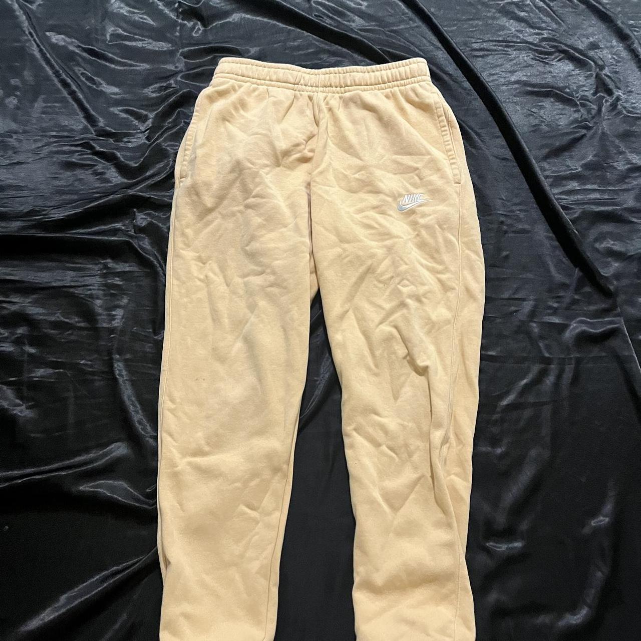 mens peach nike shorts