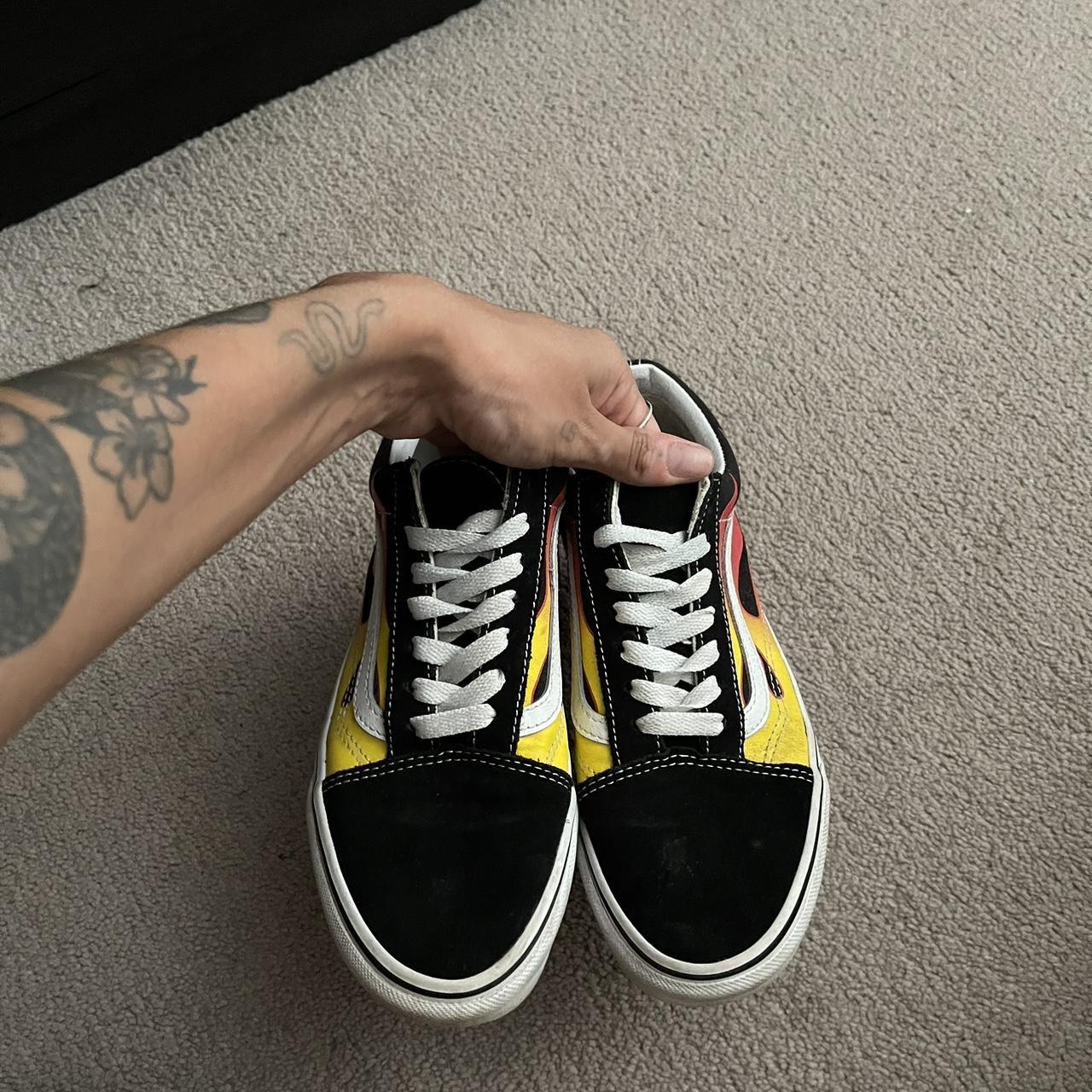 Vans with store yellow laces