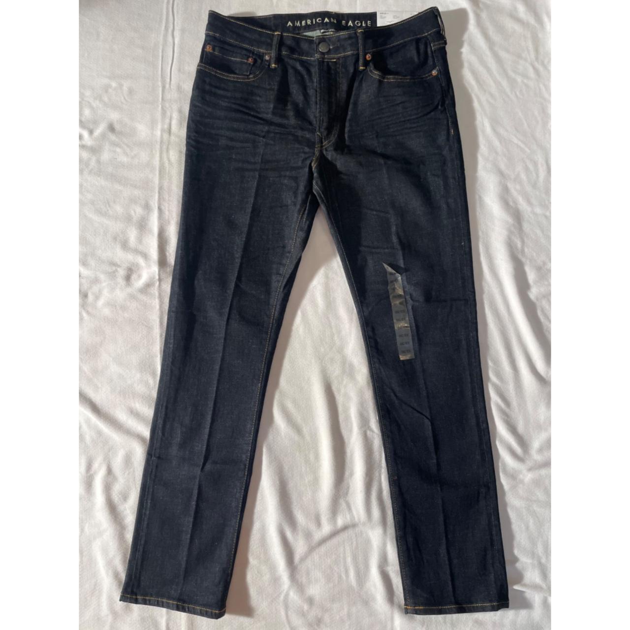 Features:, • Slim, • Dark Rinse, • Airflex +, •