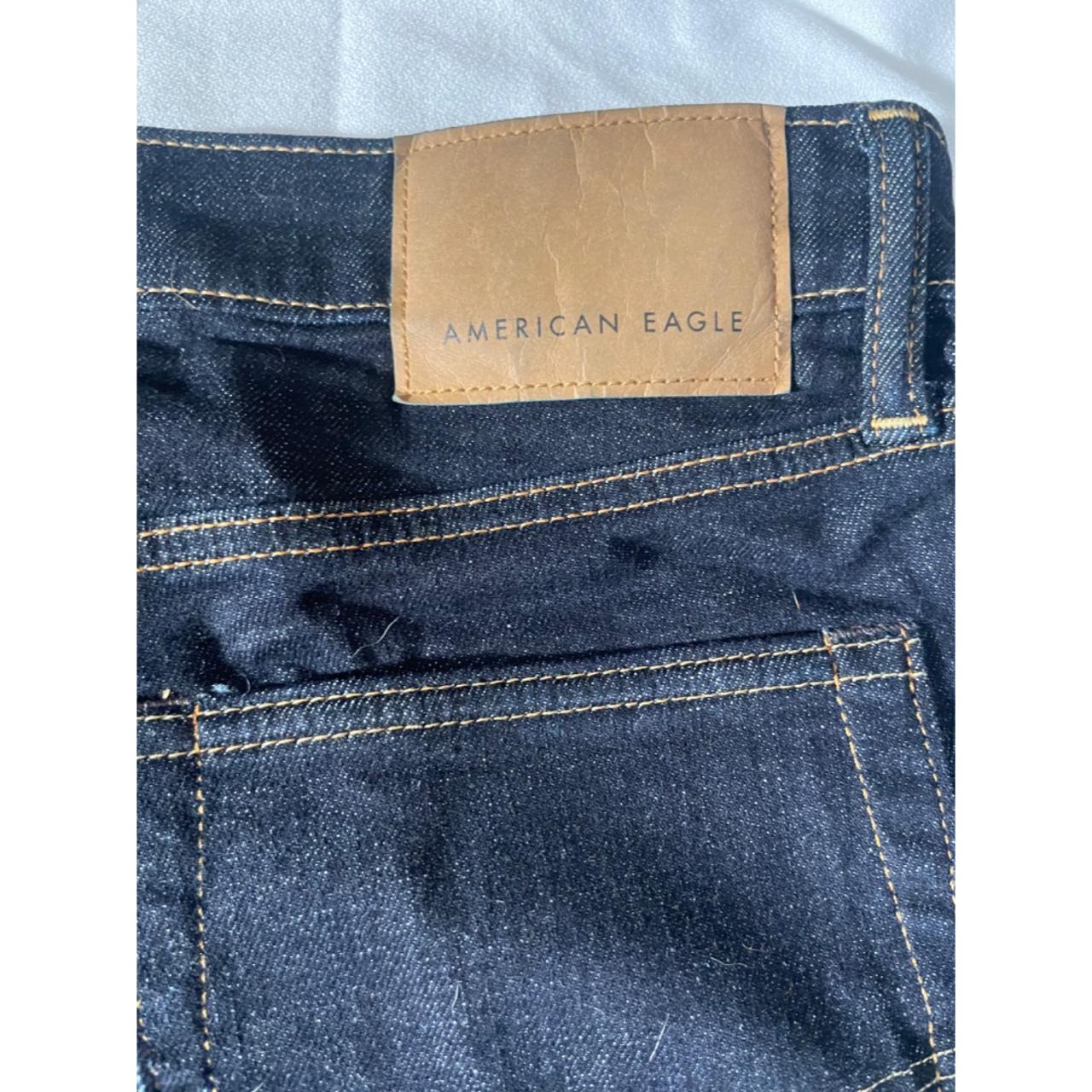 Features: • Slim • Dark Rinse • Airflex • Depop