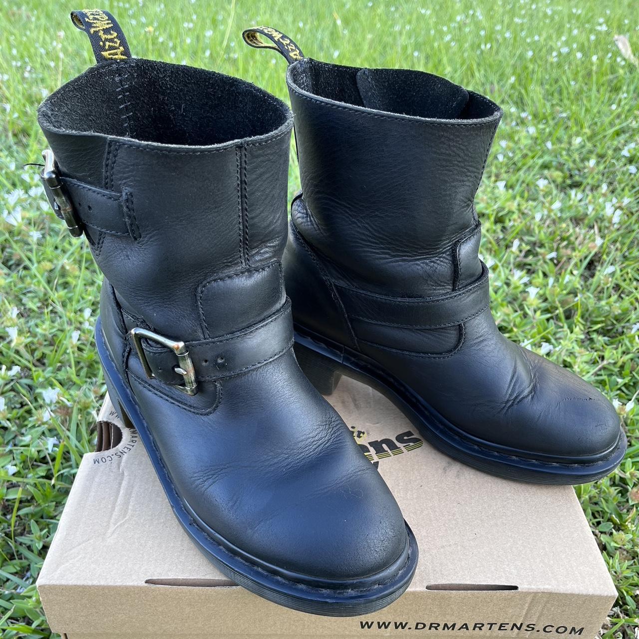 Dr marten motorcycle outlet boots