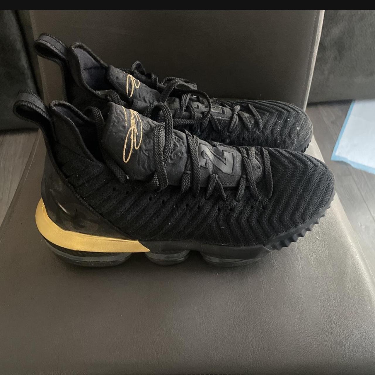 Lebron 16 im king cheap price