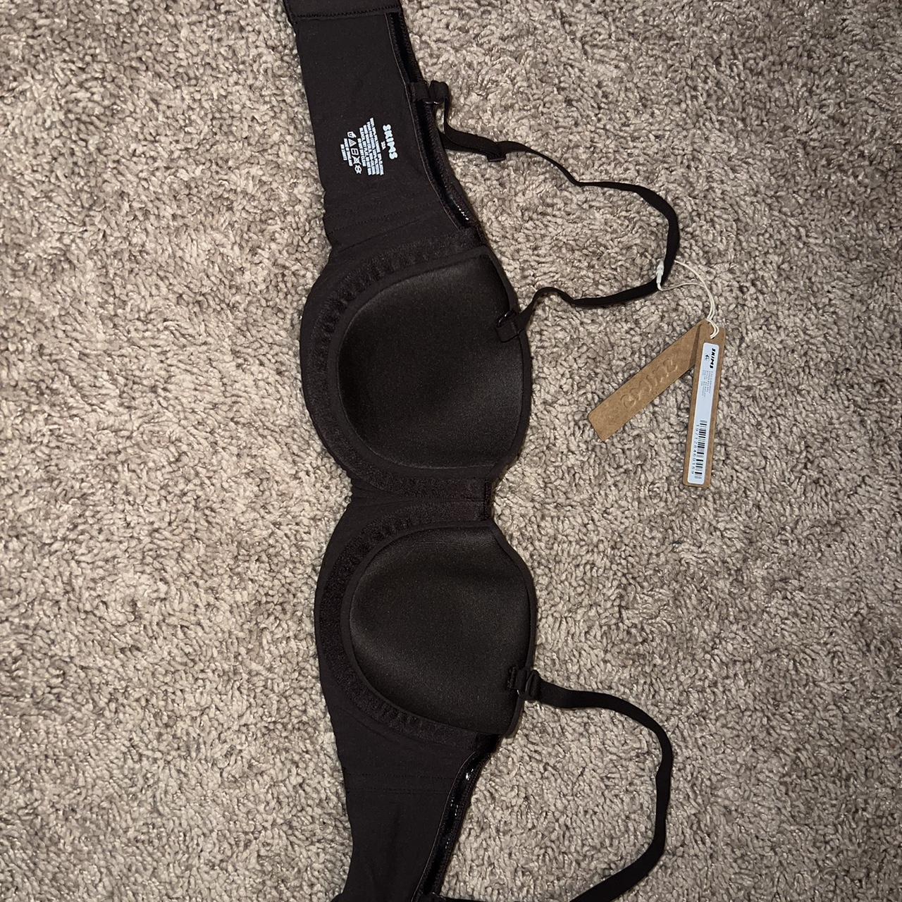 SKIMS fits everybody t-shirt bra Size is 32A Color - Depop