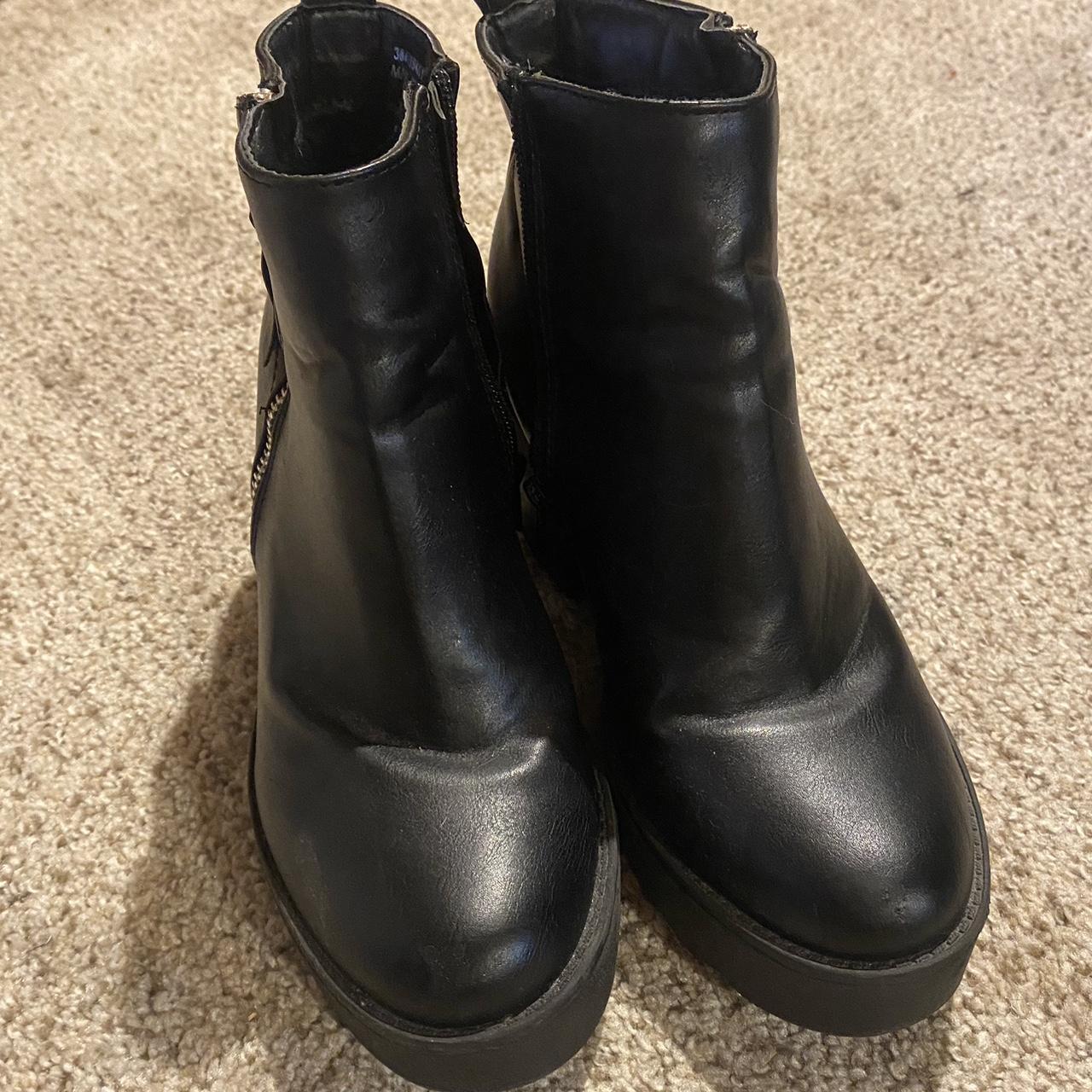 Size 6 heeled black ankle boots with gold accents - Depop