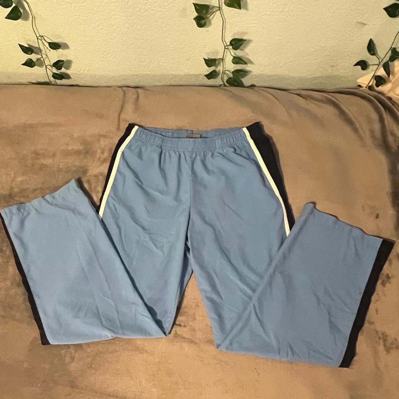 Older nike pants not sure if they are vintage. - Depop