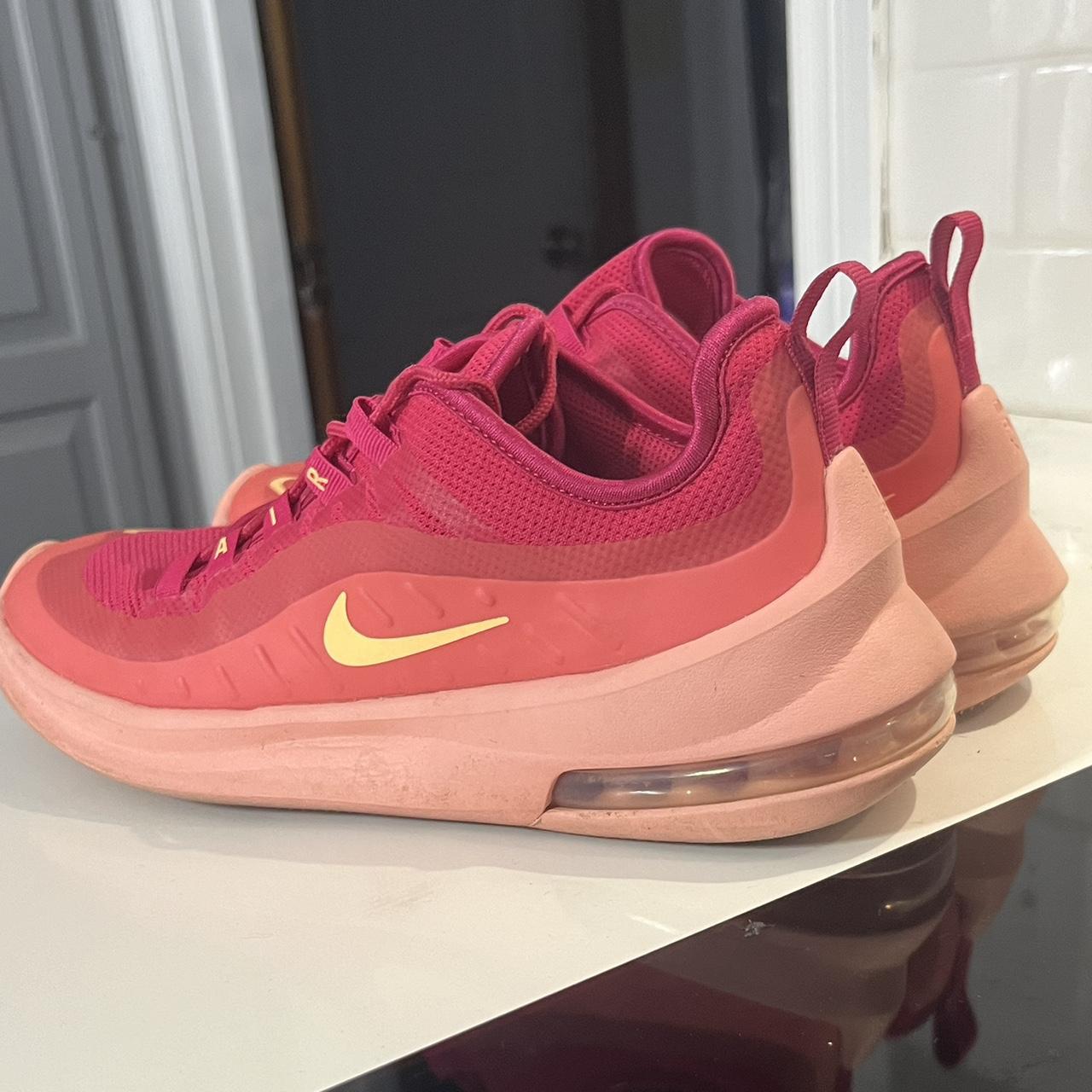 Nike air max axis best sale womens pink