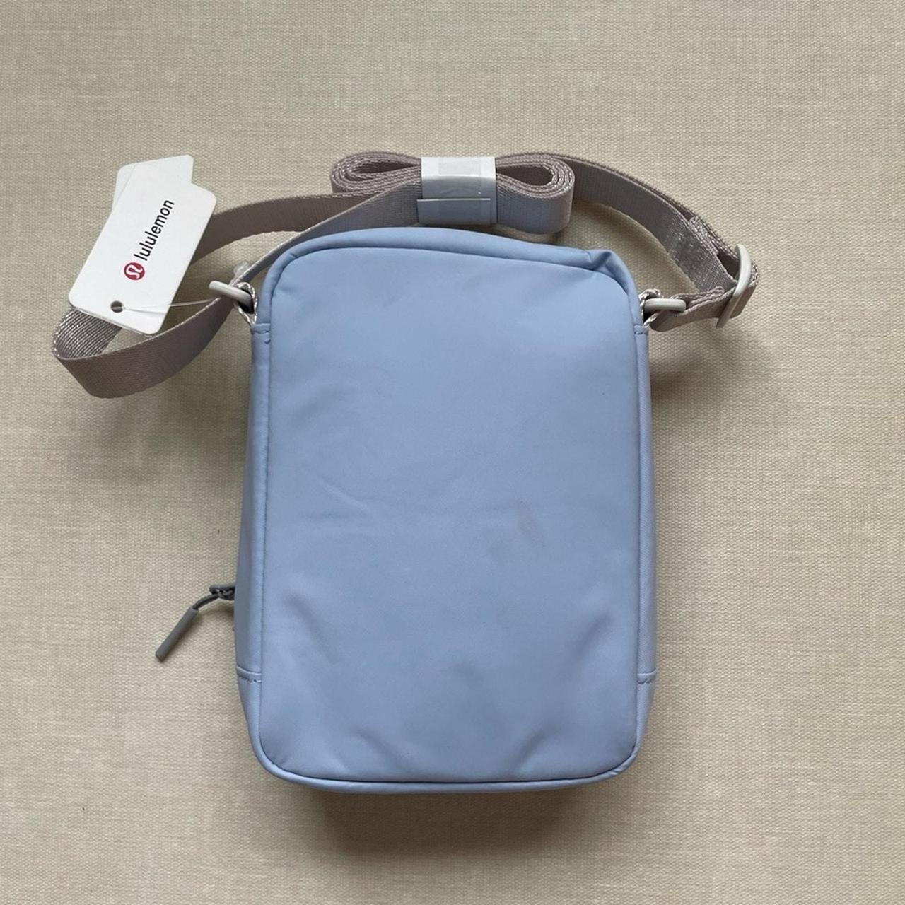 Lululemon Easy Access Crossbody Bag 1.5L - Blue | Depop