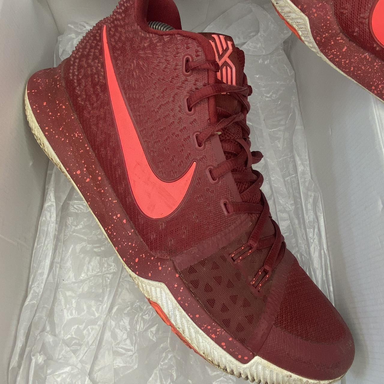 kyrie 3 maroon