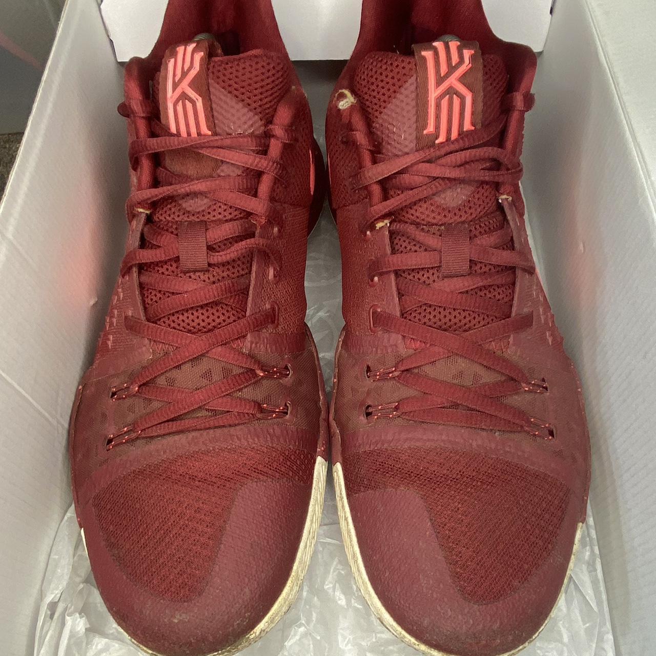 kyrie 3 maroon