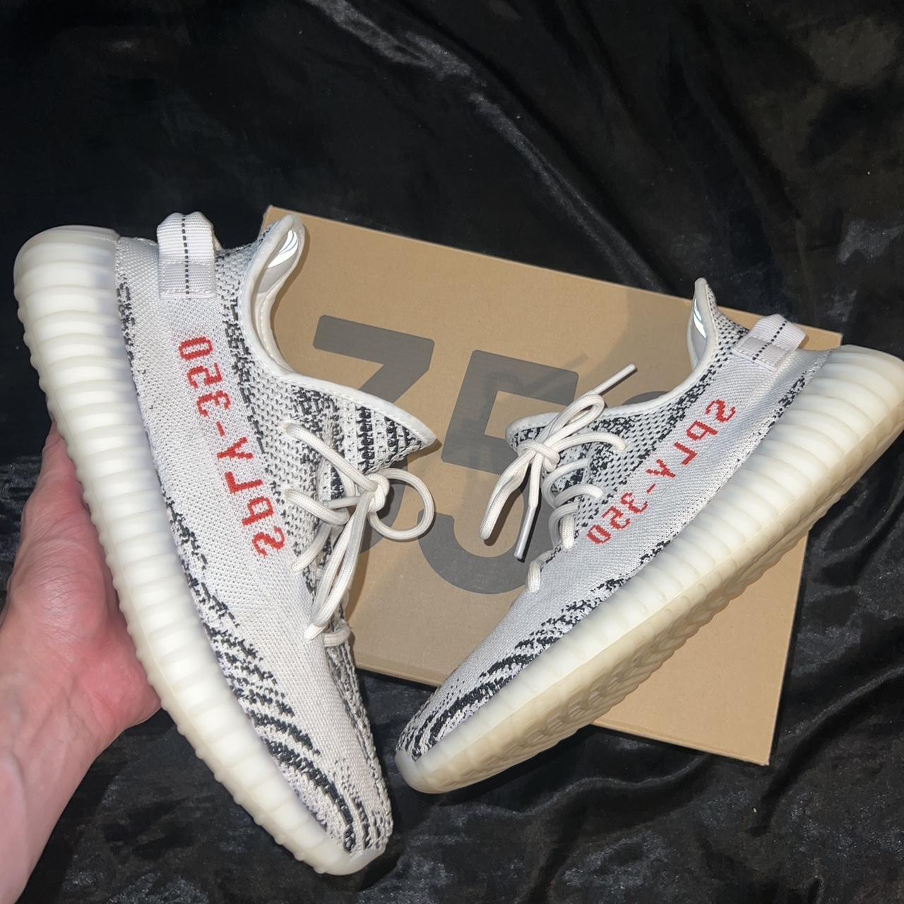 yeezy 350 v2 zebra size 11