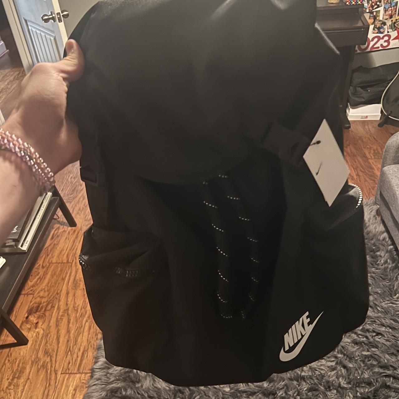 Nike backpack outlet shopee