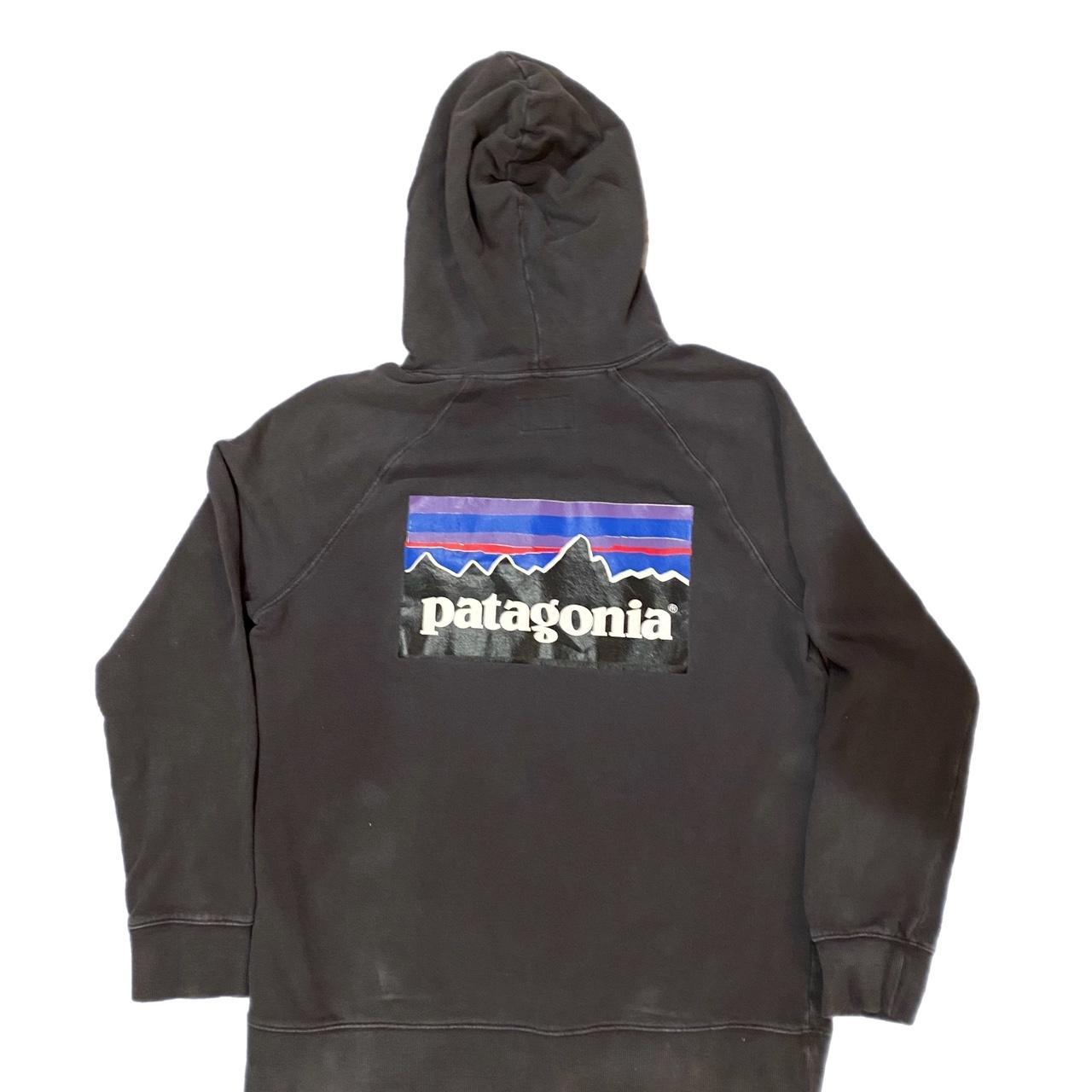 Grey patagonia-hoodie - Depop
