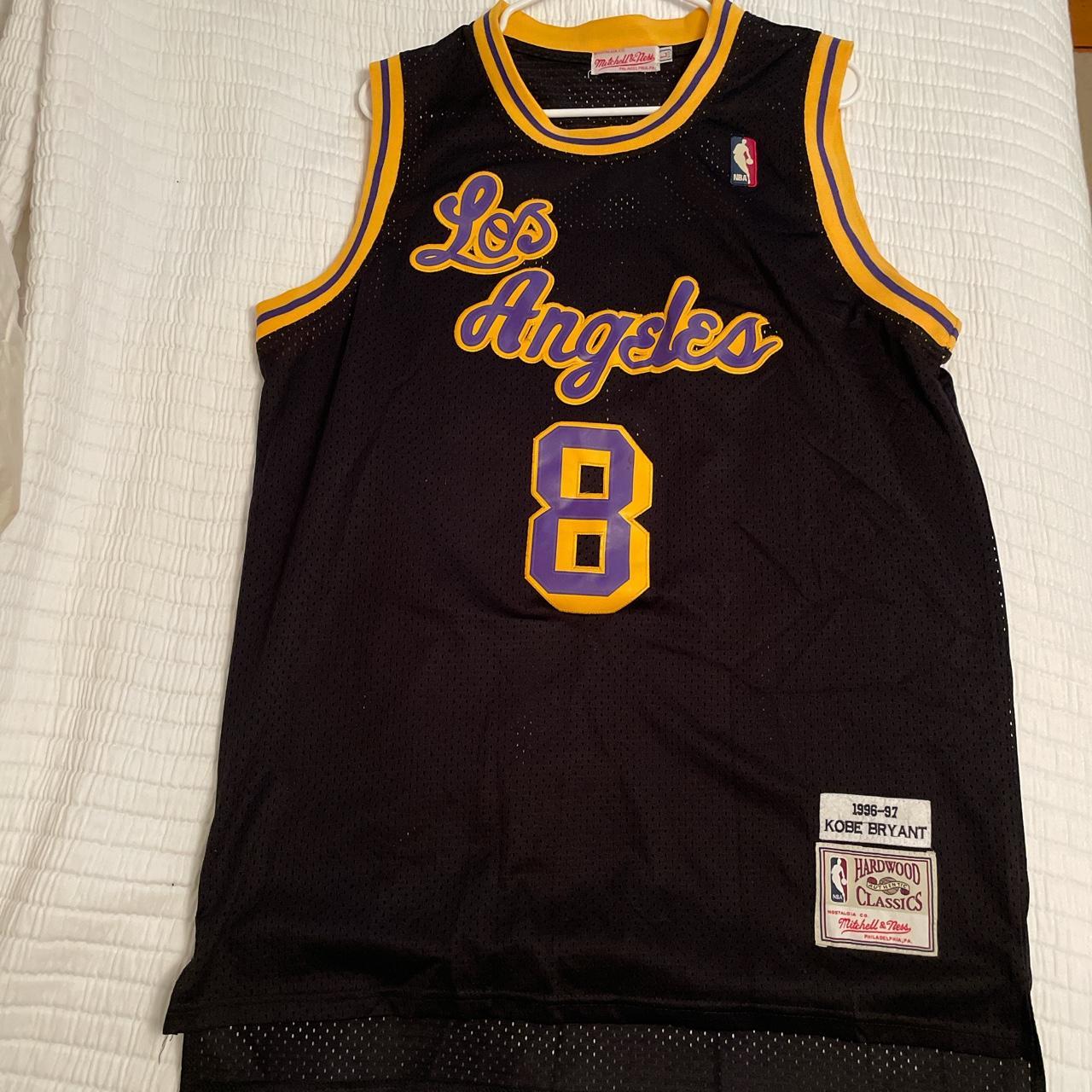 Kobe Bryant vintage #8 jersey size L (long like XL) - Depop