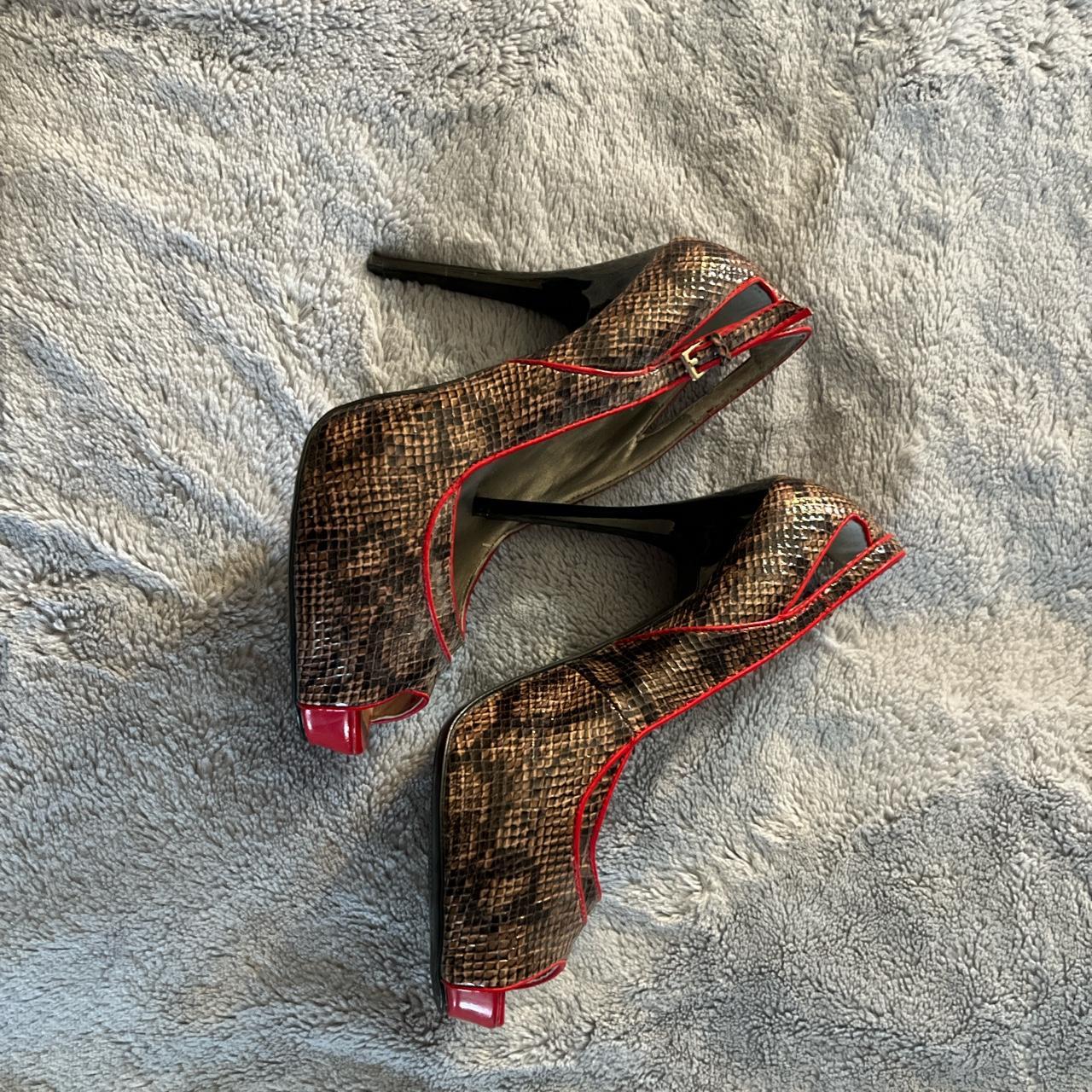 guess snakeskin shoes